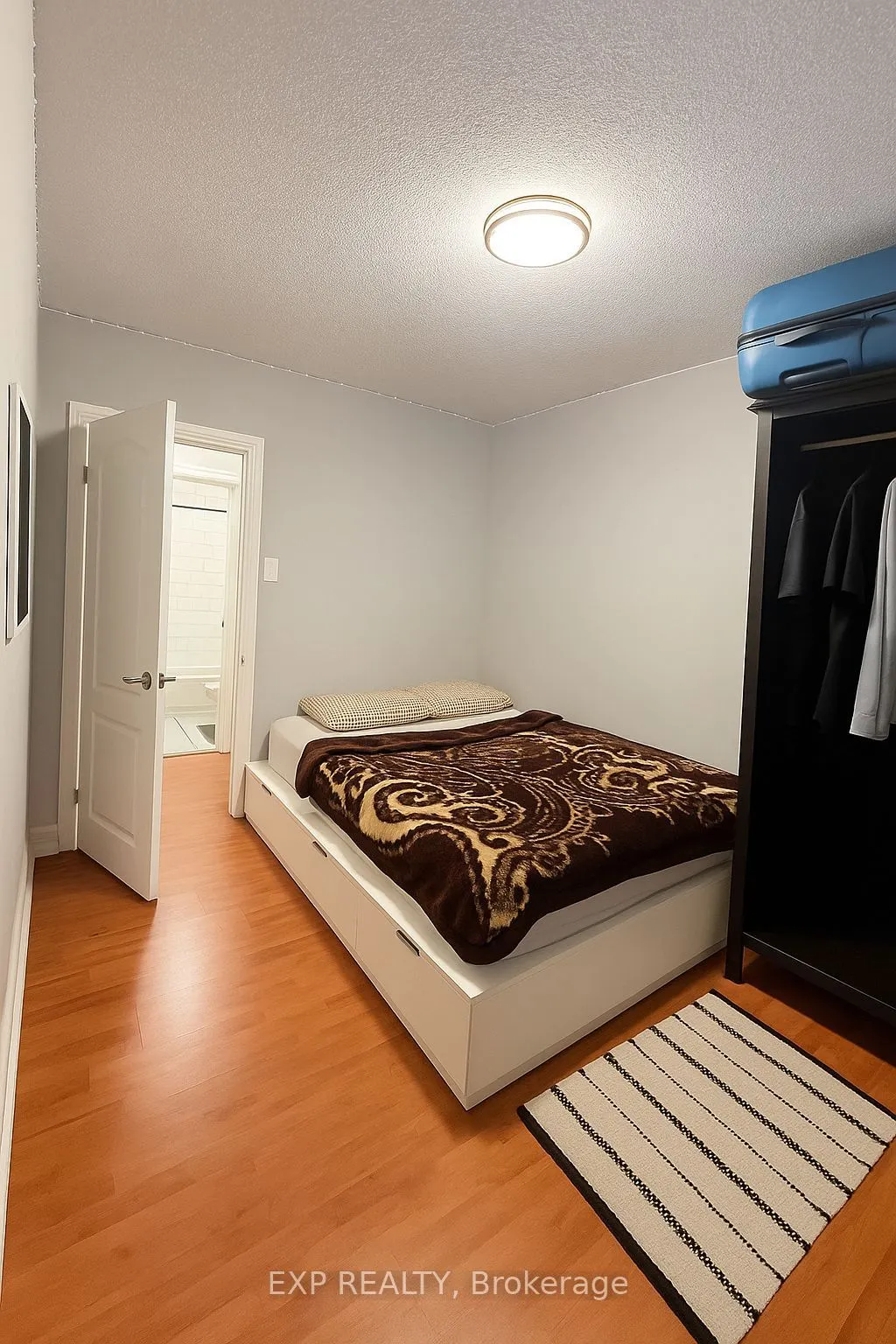 3 Summer Drive, #Main (Upper Level)