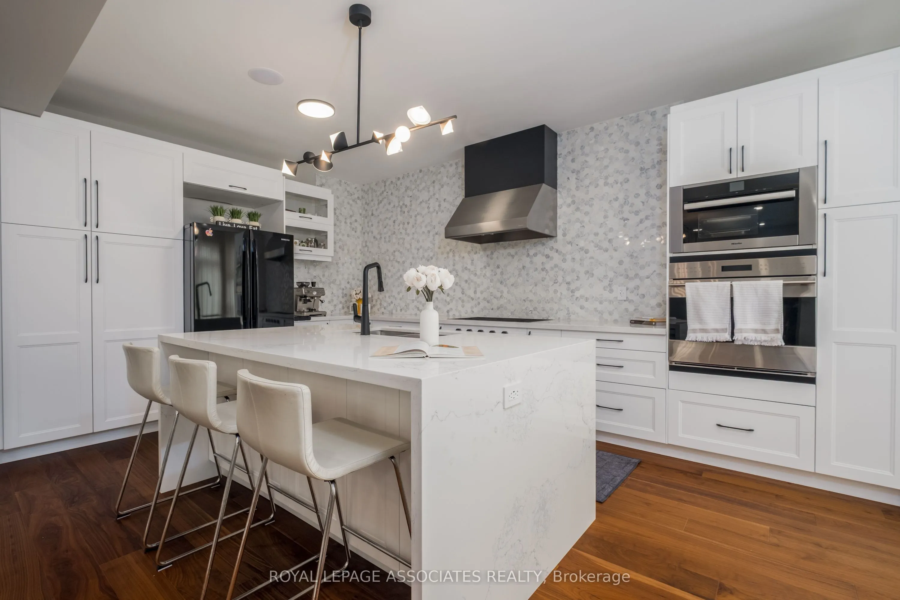 5 Rockland Crescent