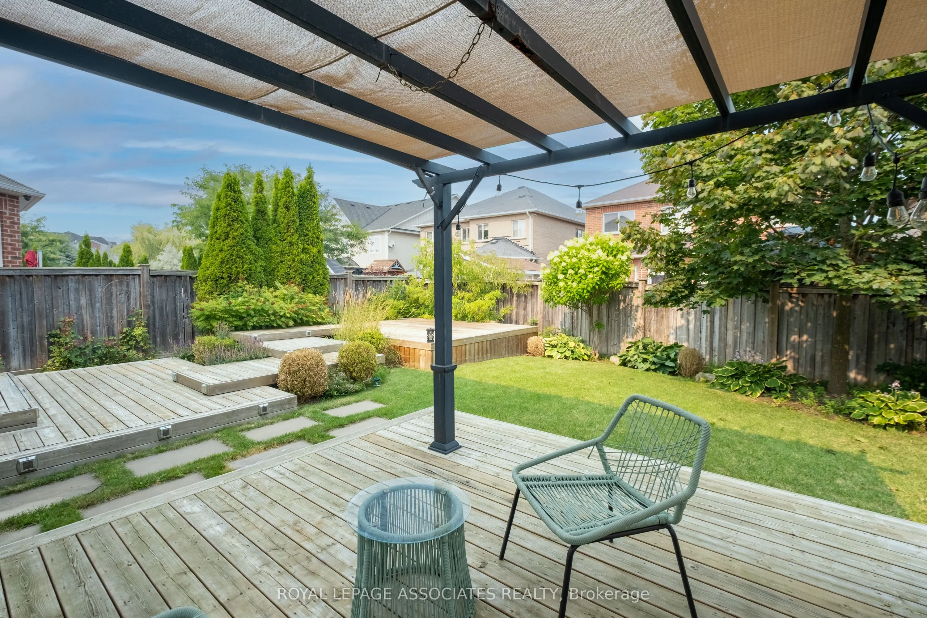 5 Rockland Crescent