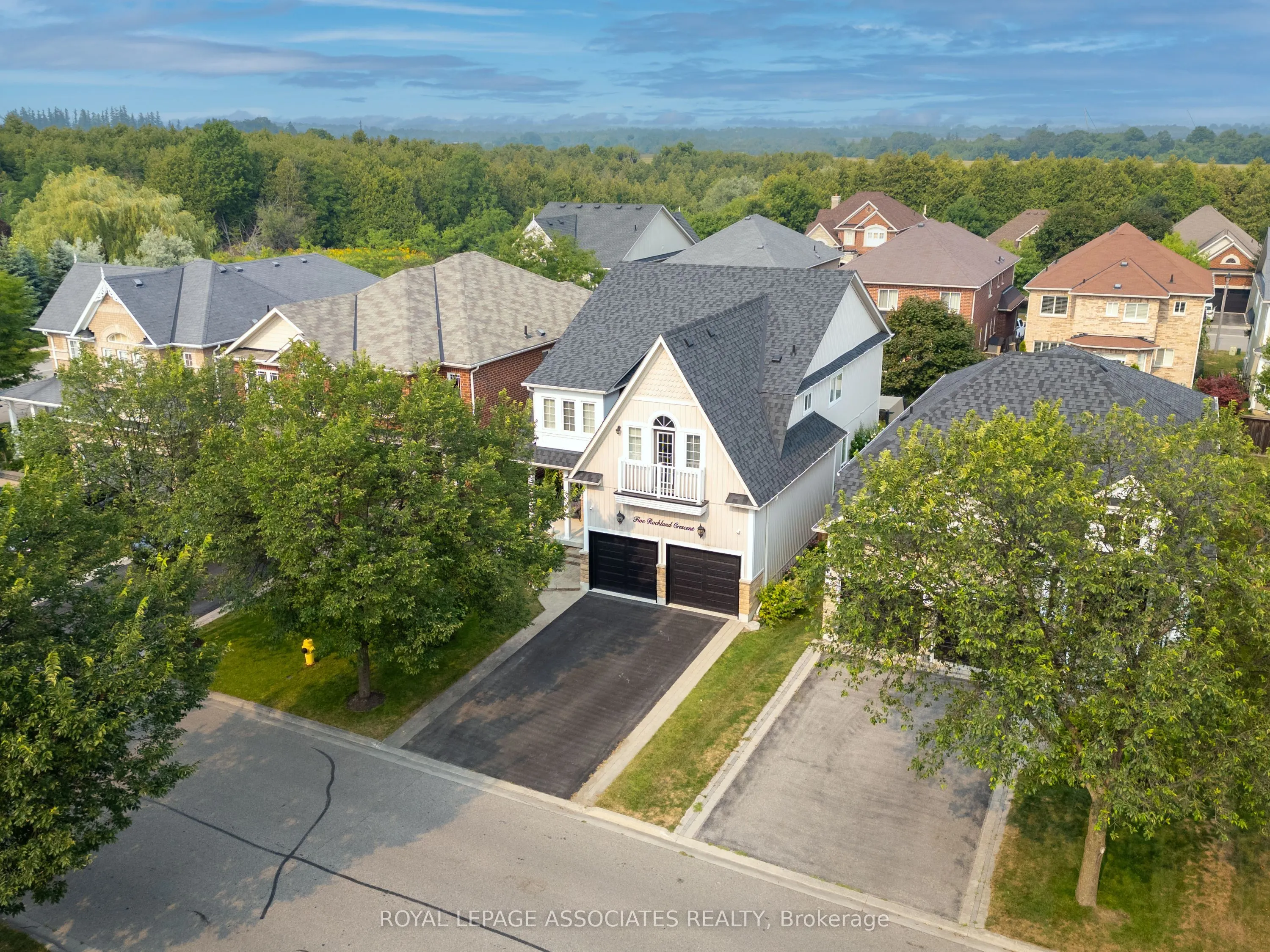 5 Rockland Crescent