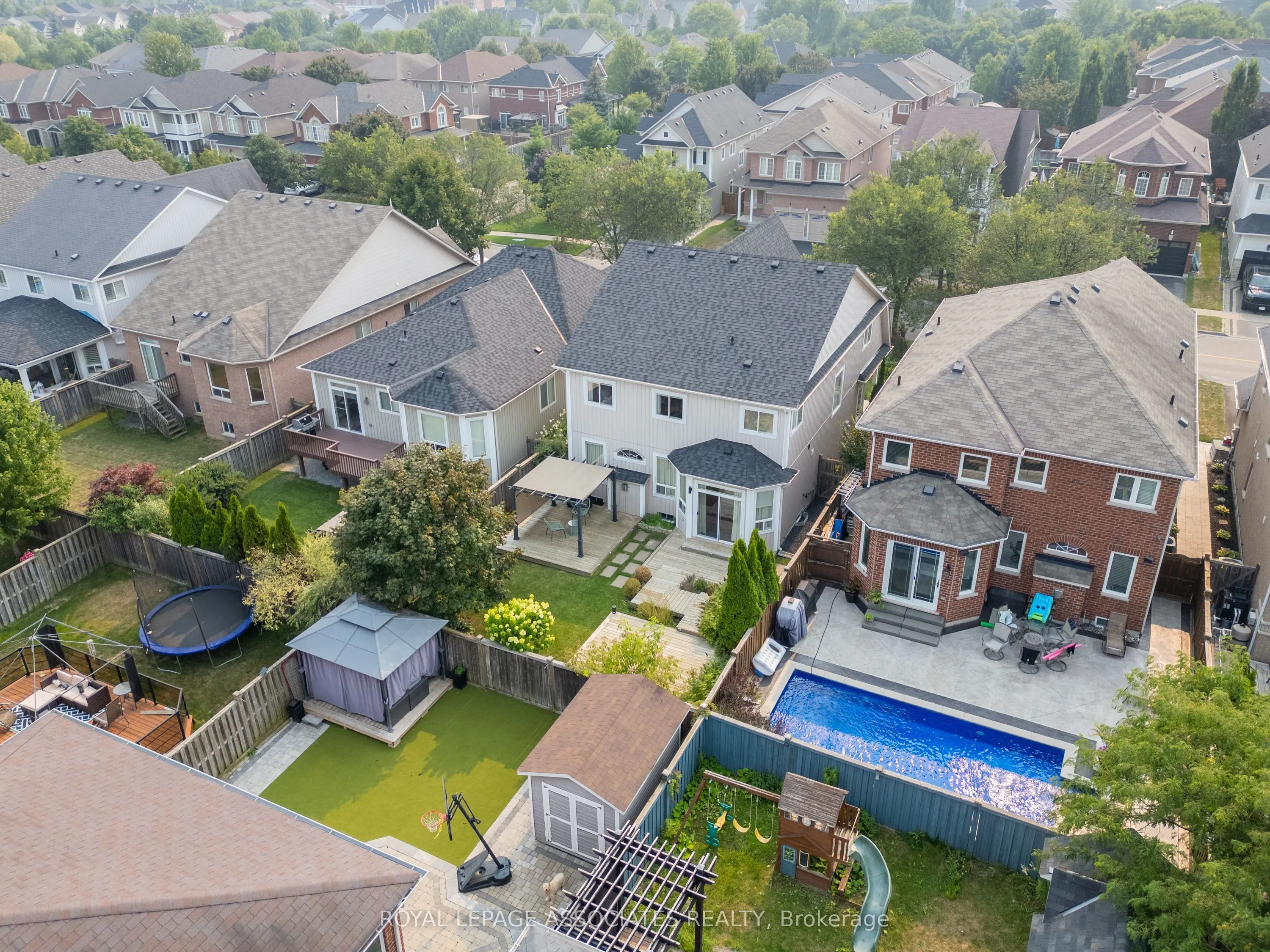 5 Rockland Crescent