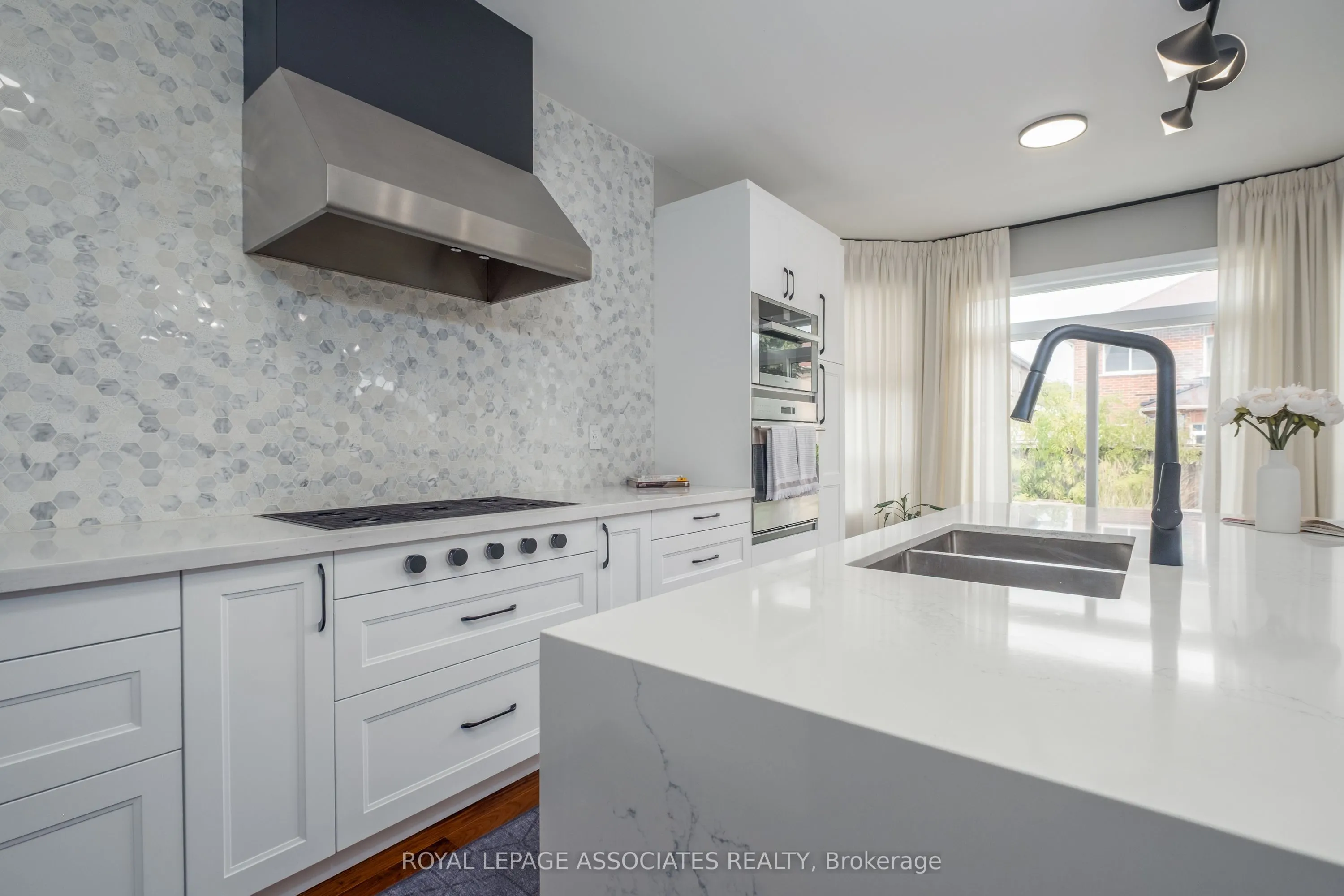 5 Rockland Crescent