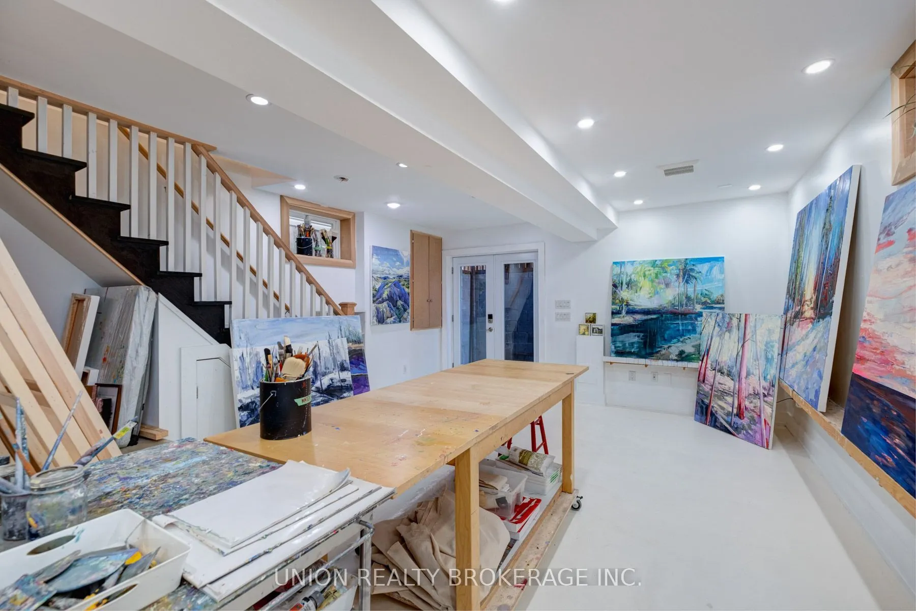 69 King Edward Avenue
