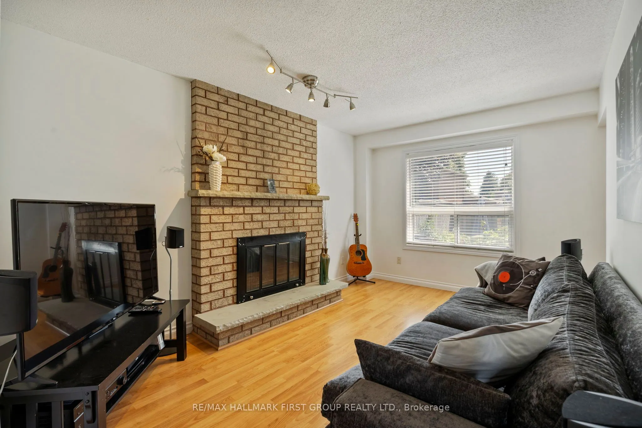 111 Clayton Crescent