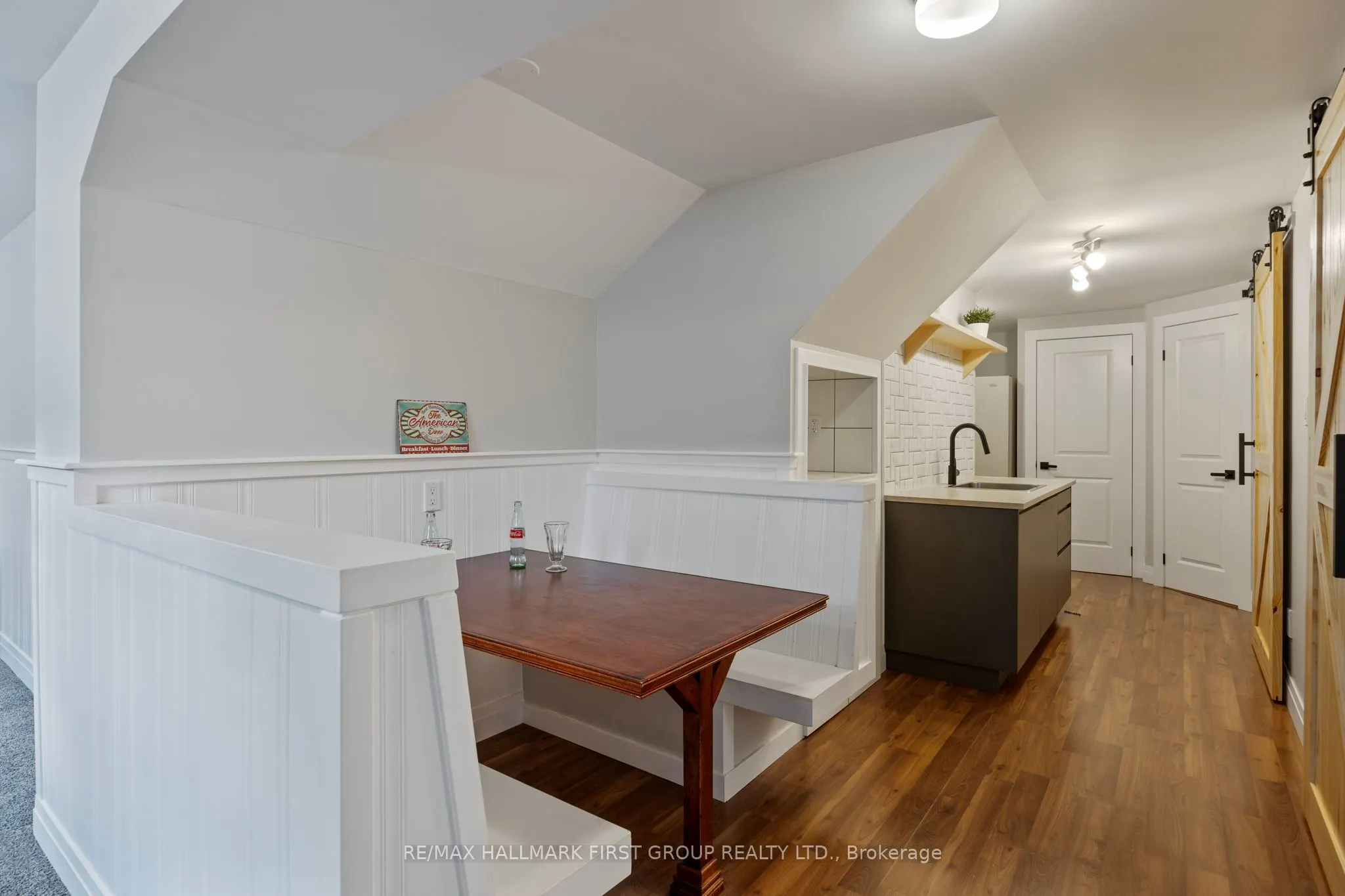 111 Clayton Crescent