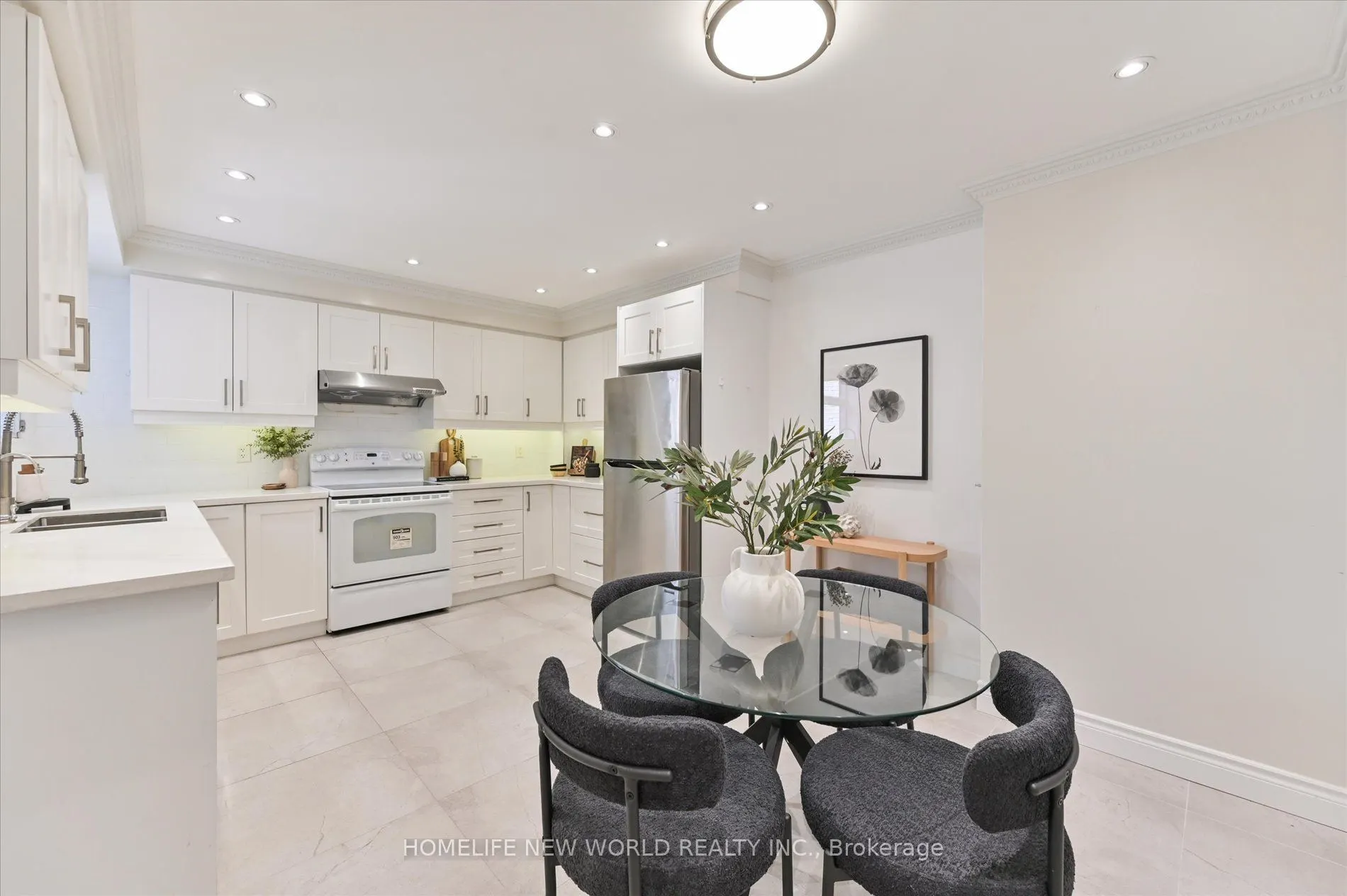 62 Copperwood Square