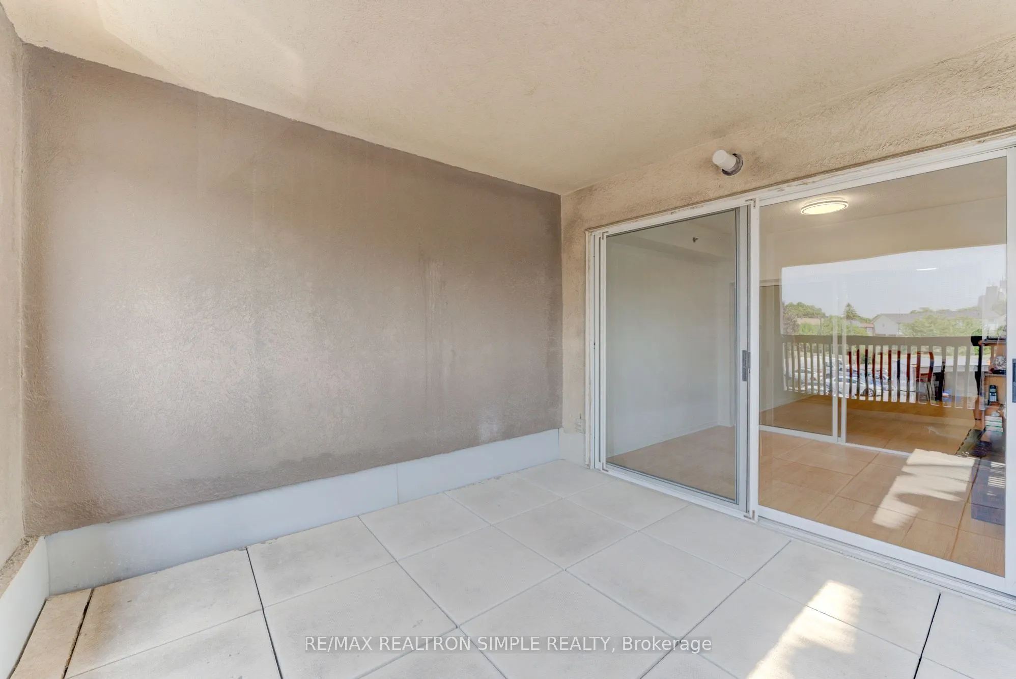 5800 Sheppard Avenue E, #202
