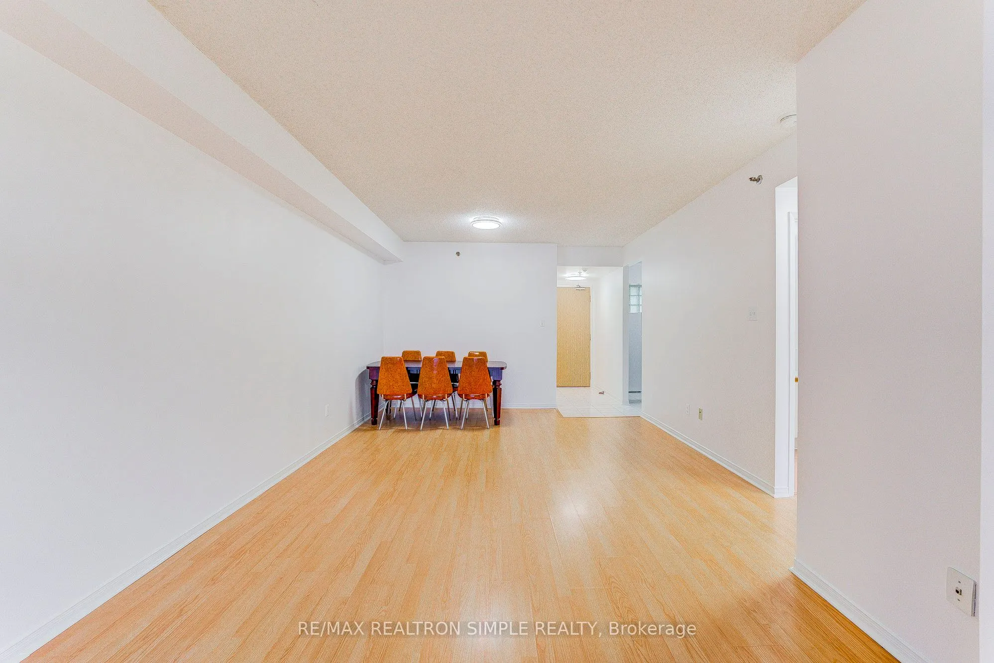 5800 Sheppard Avenue E, #202