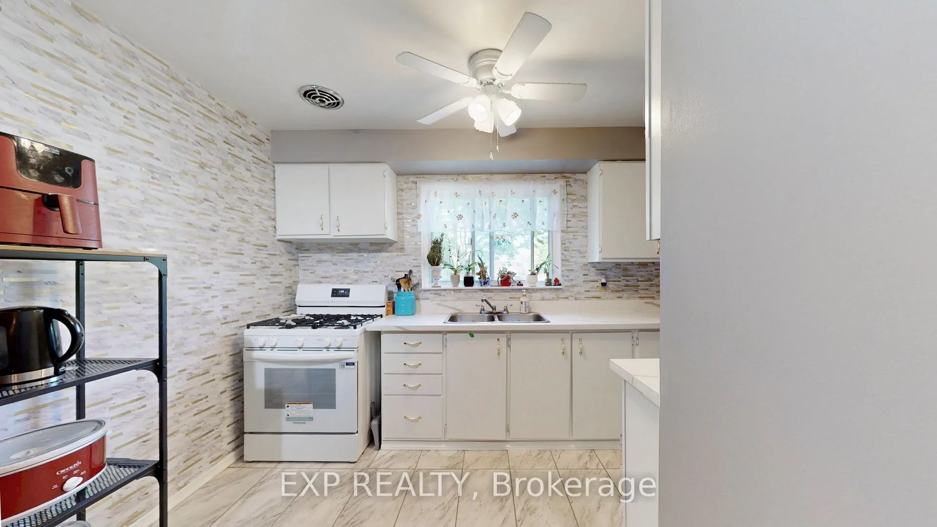 1235 Radom Street, #73
