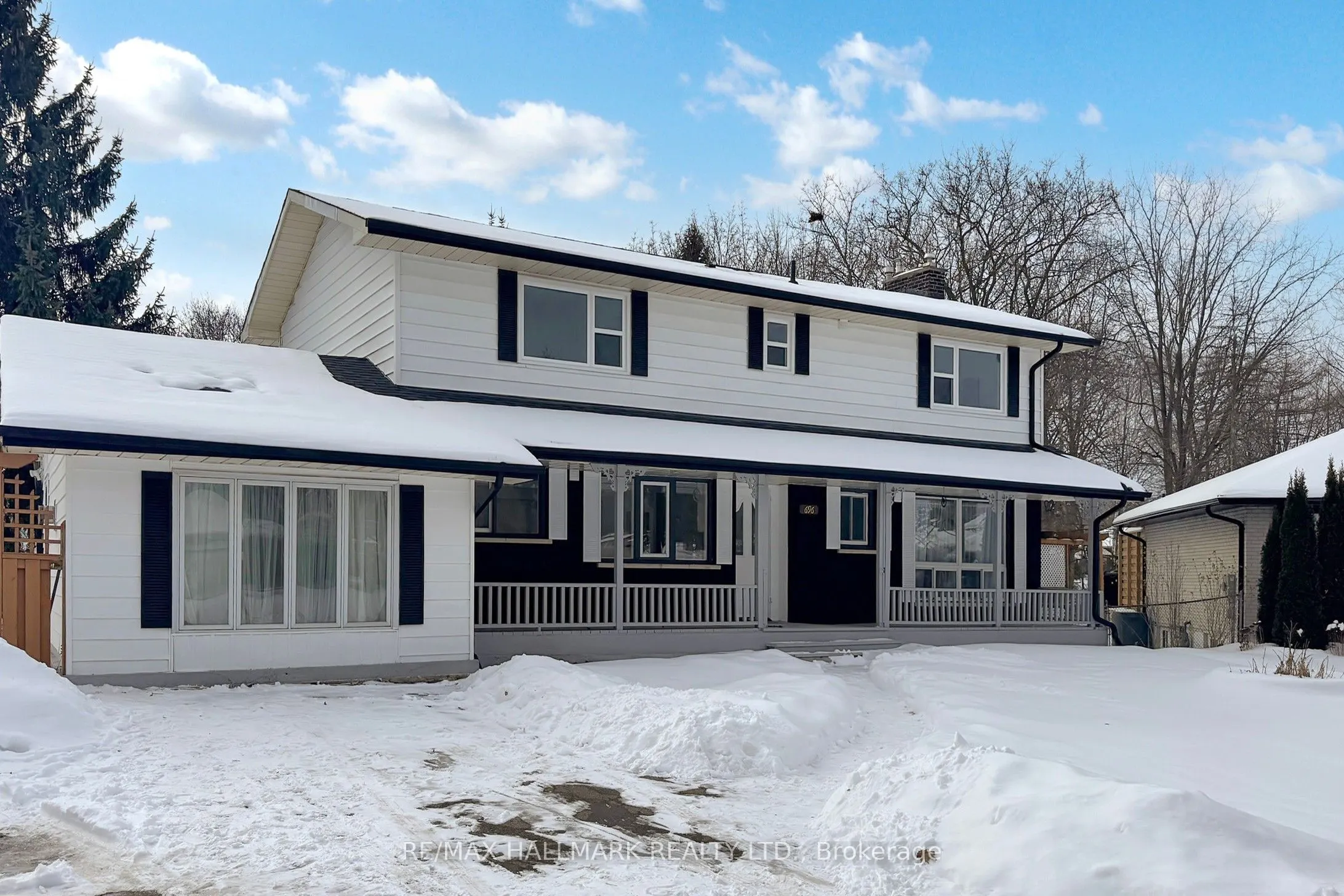 696 Jasmine Crescent