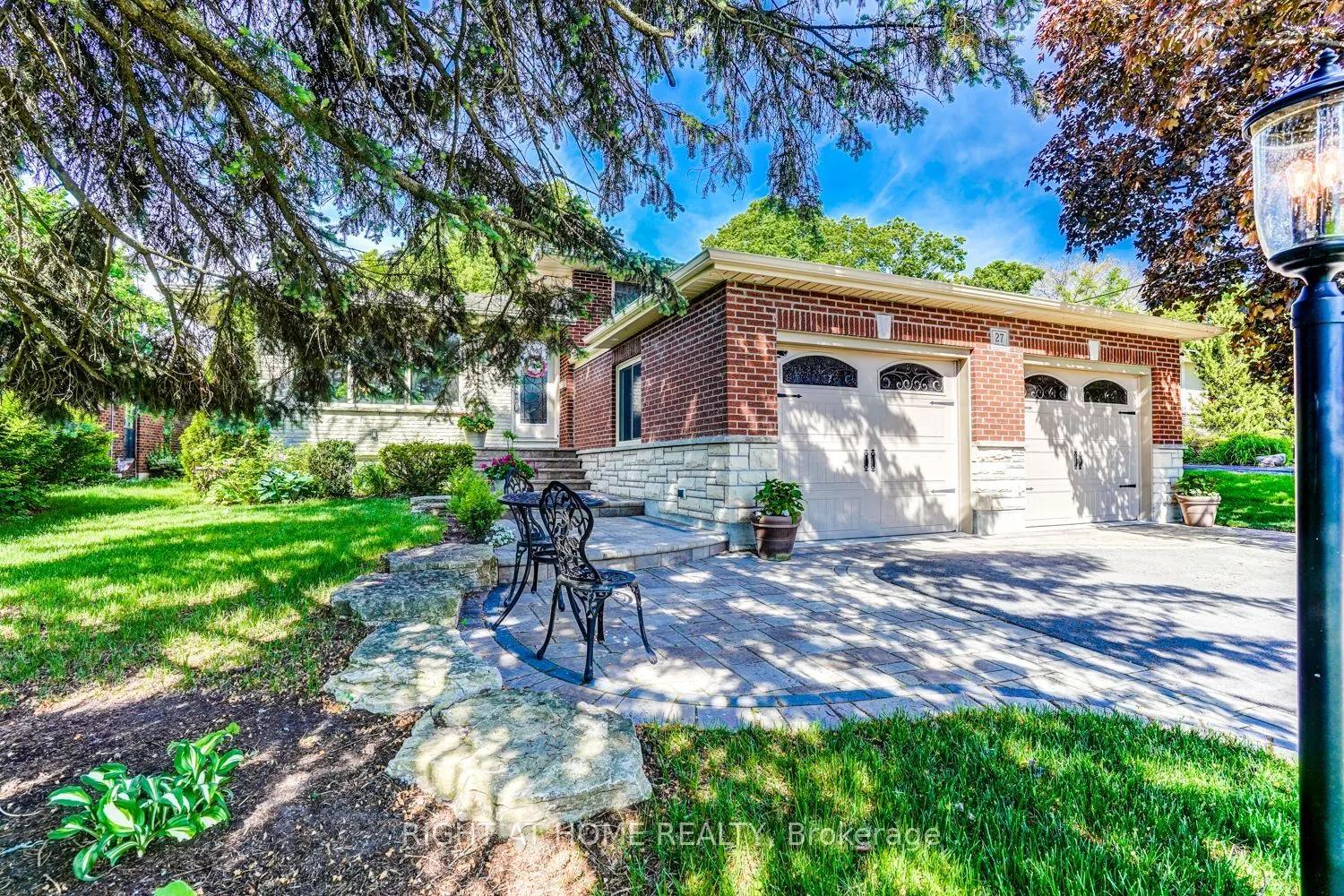 27 Hilltop Drive