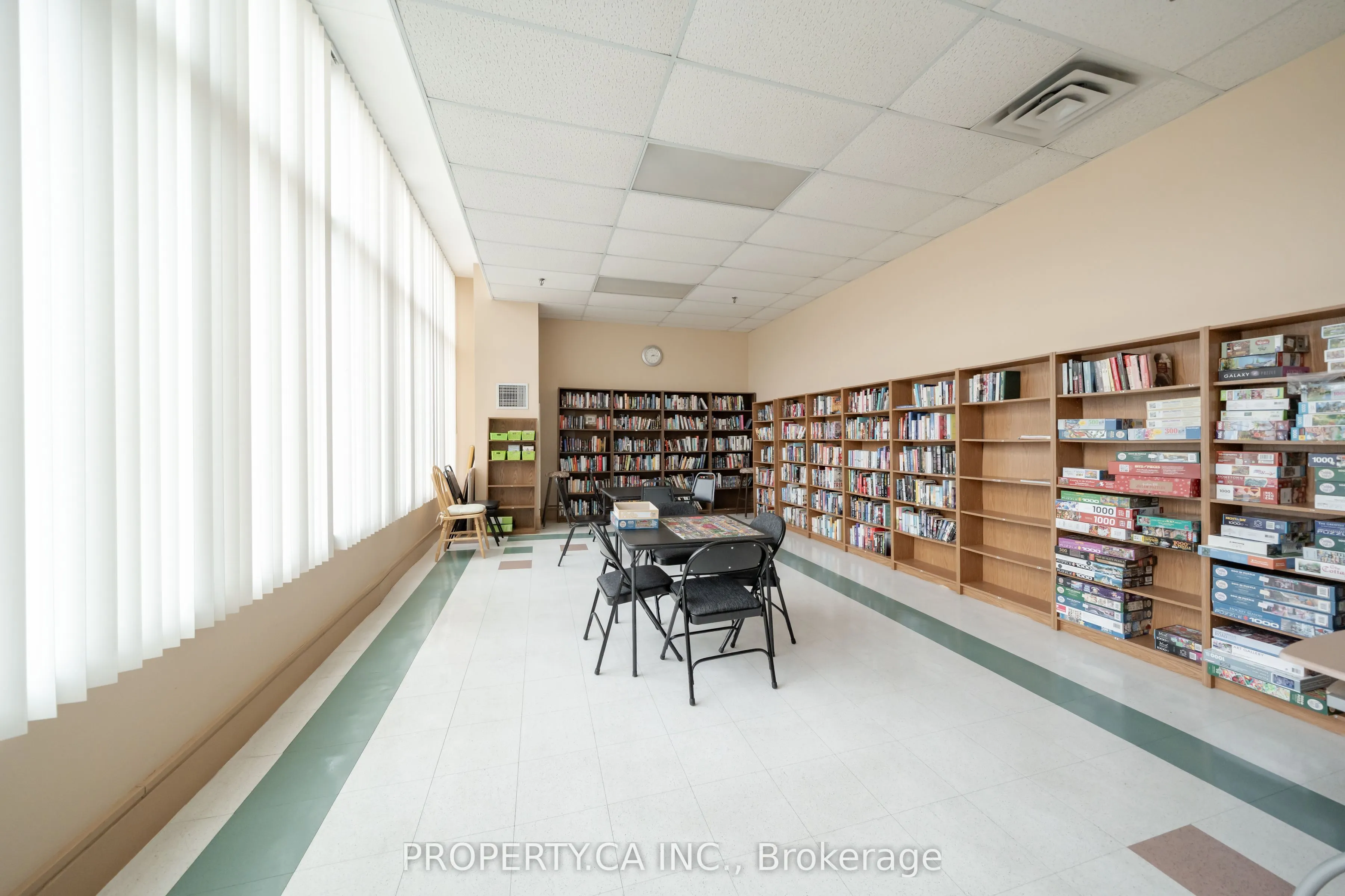 25 Cumberland Lane, #812