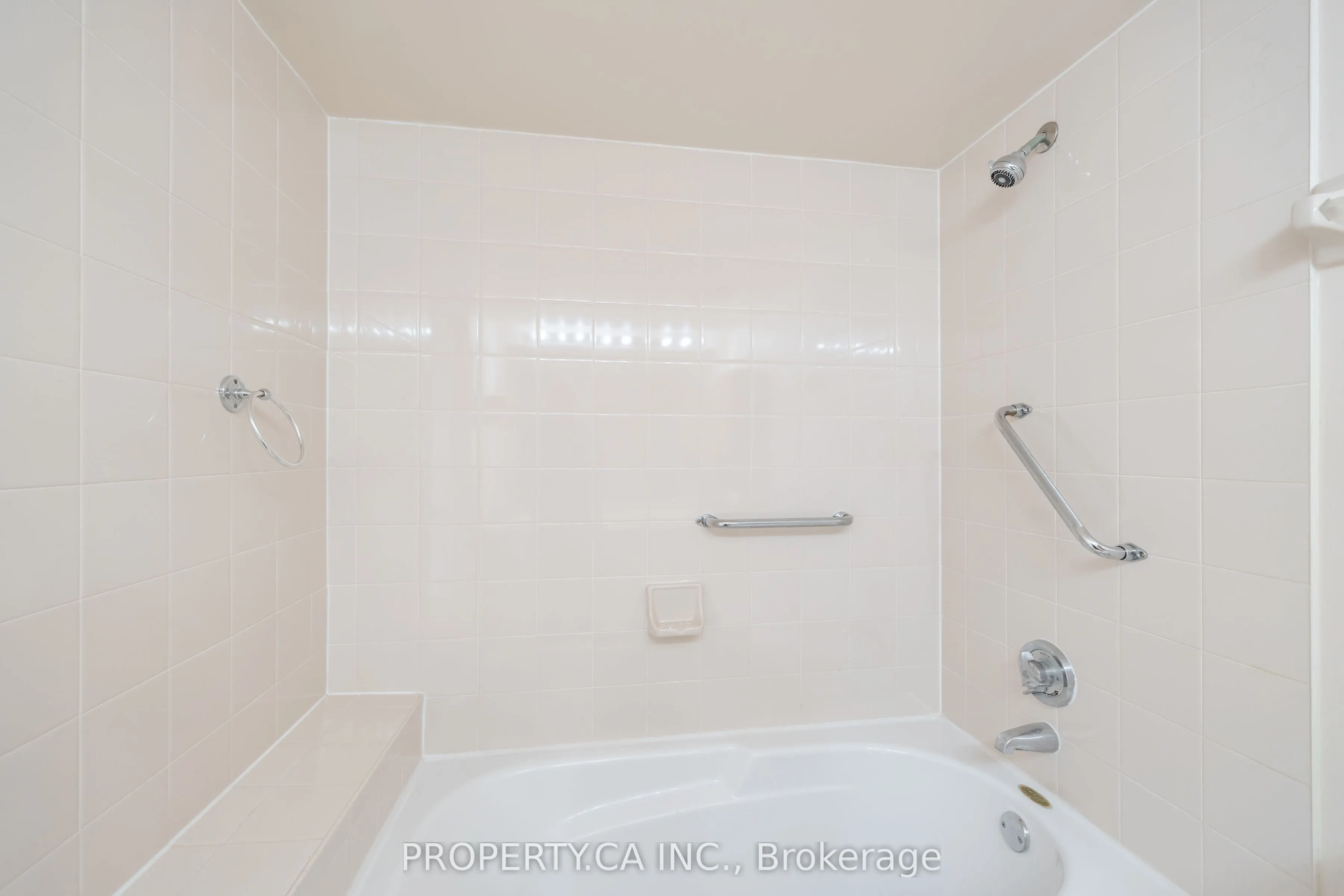 25 Cumberland Lane, #812