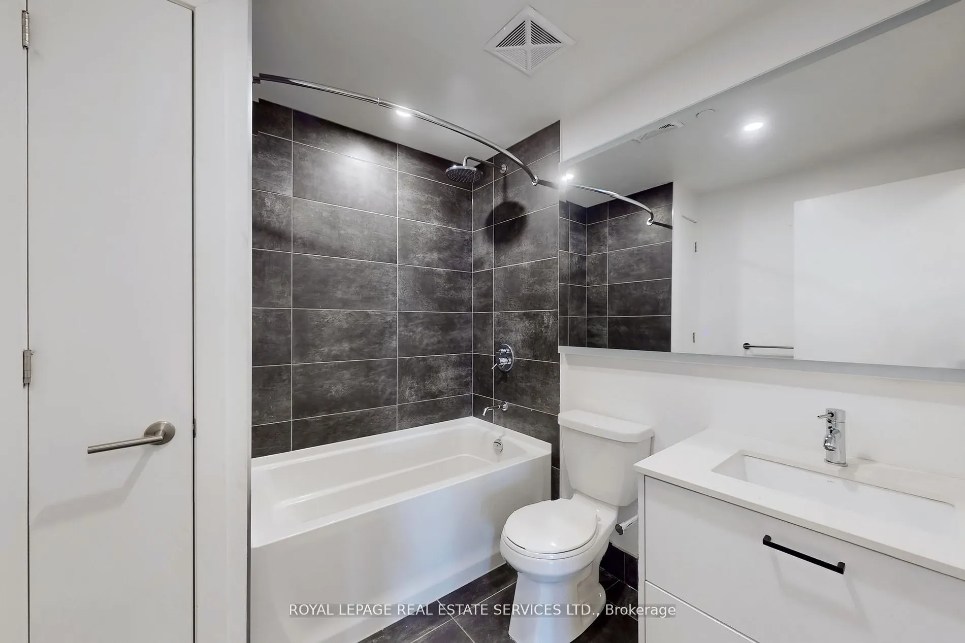 1331 Queen Street E, #509