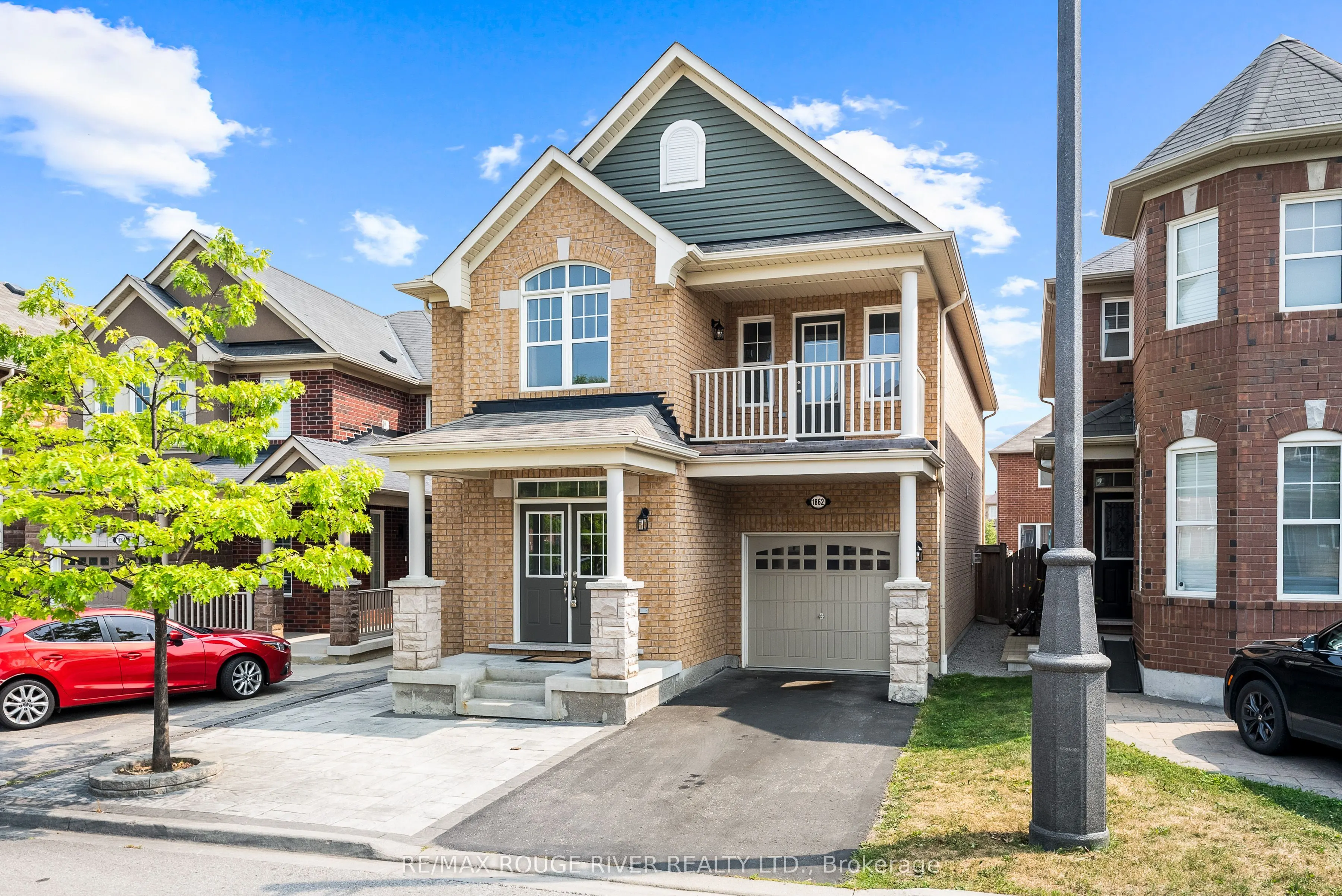 1862 Parkhurst Crescent