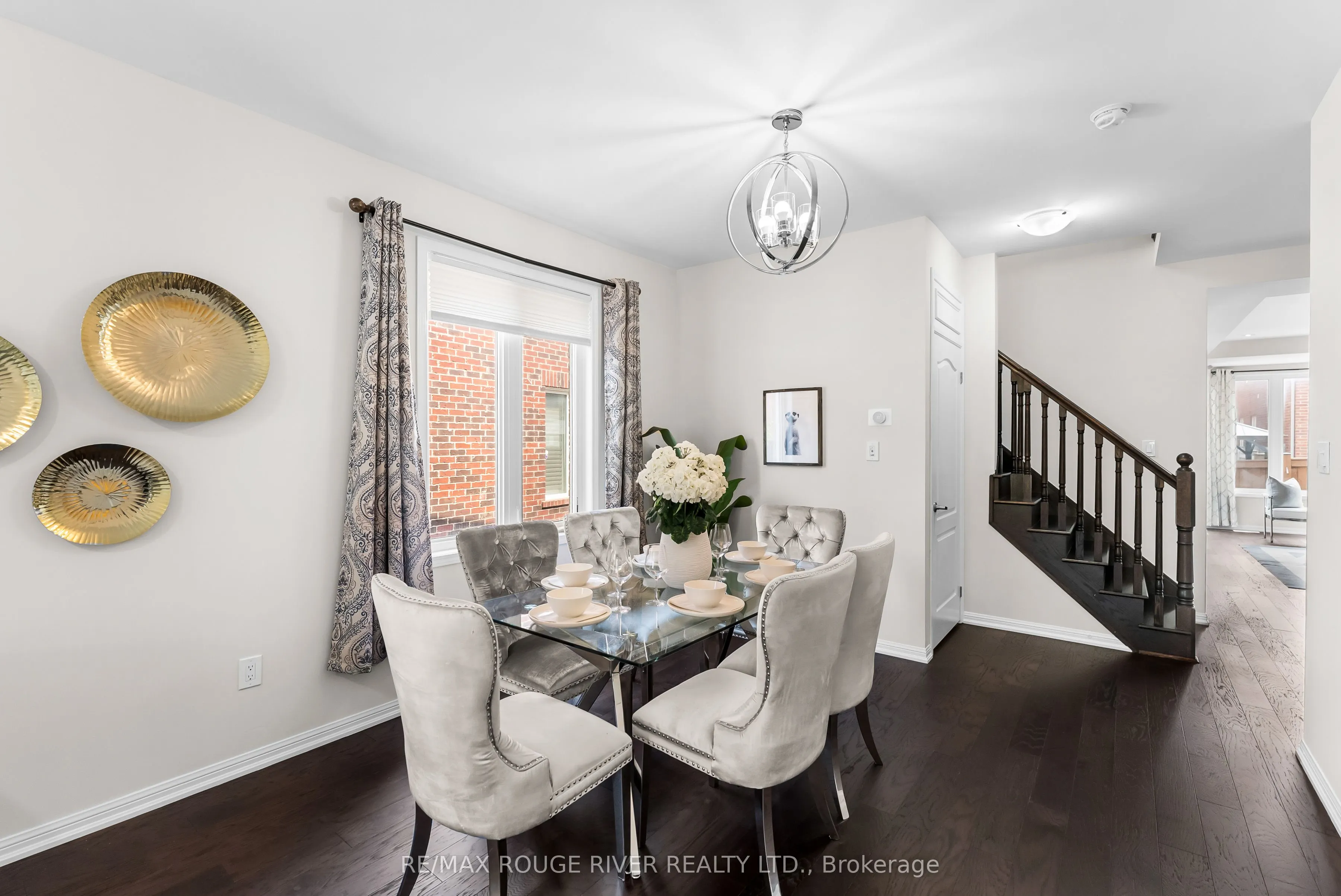 1862 Parkhurst Crescent