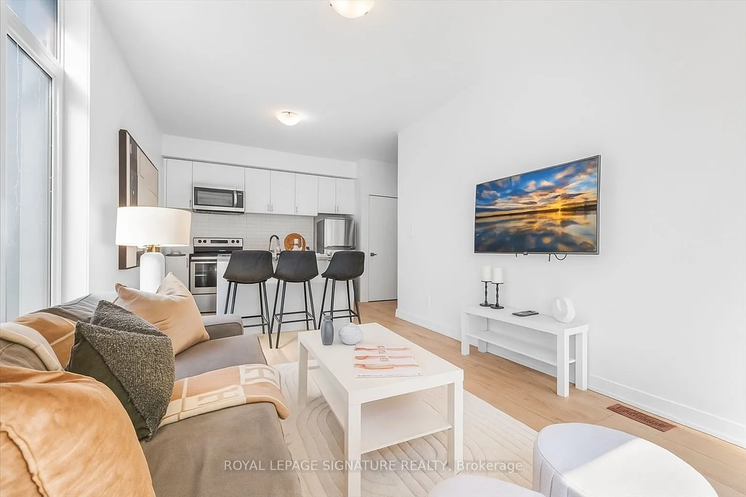 1740 Simcoe Street N, #49