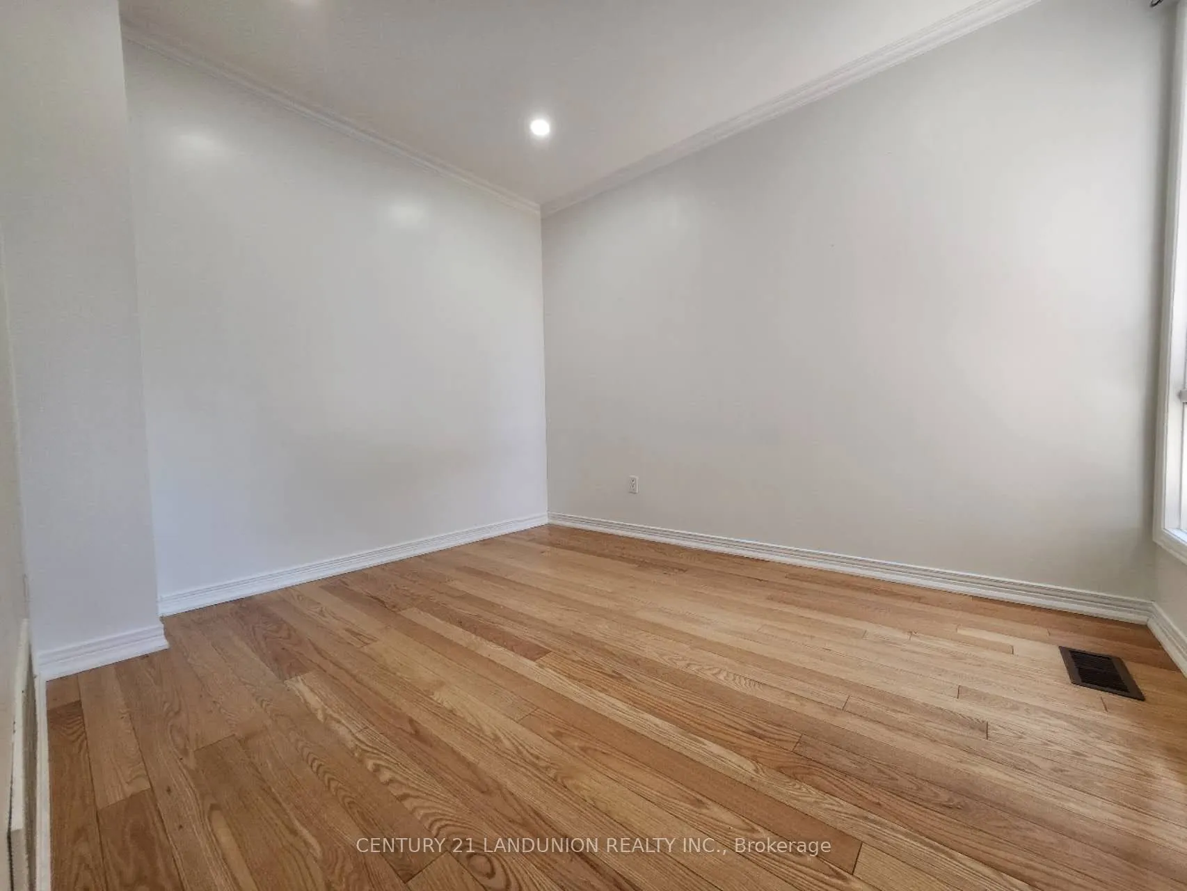 32 Staverton Court, #Main