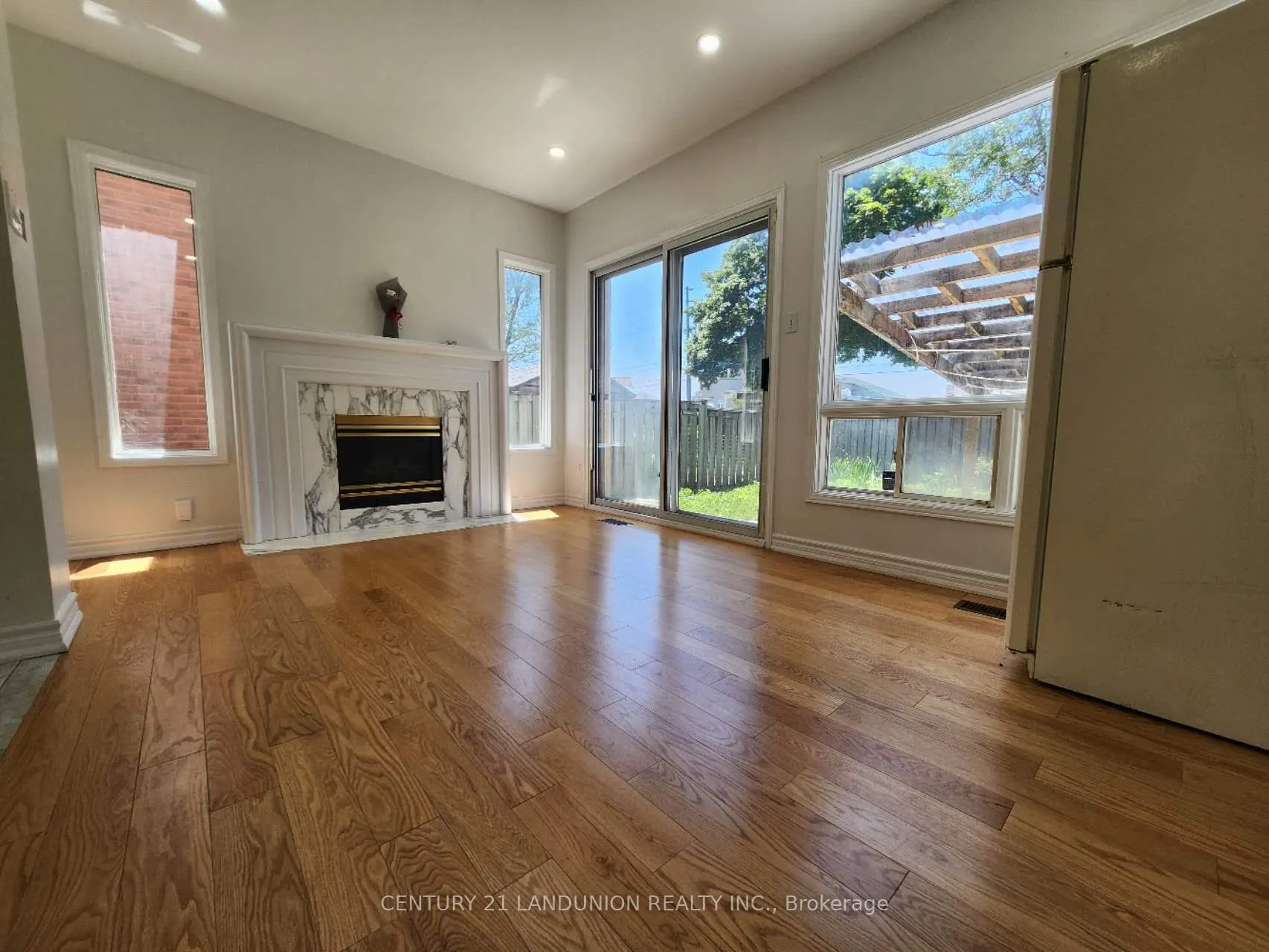 32 Staverton Court, #Main