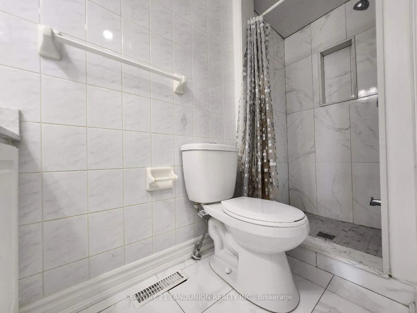 32 Staverton Court, #Main