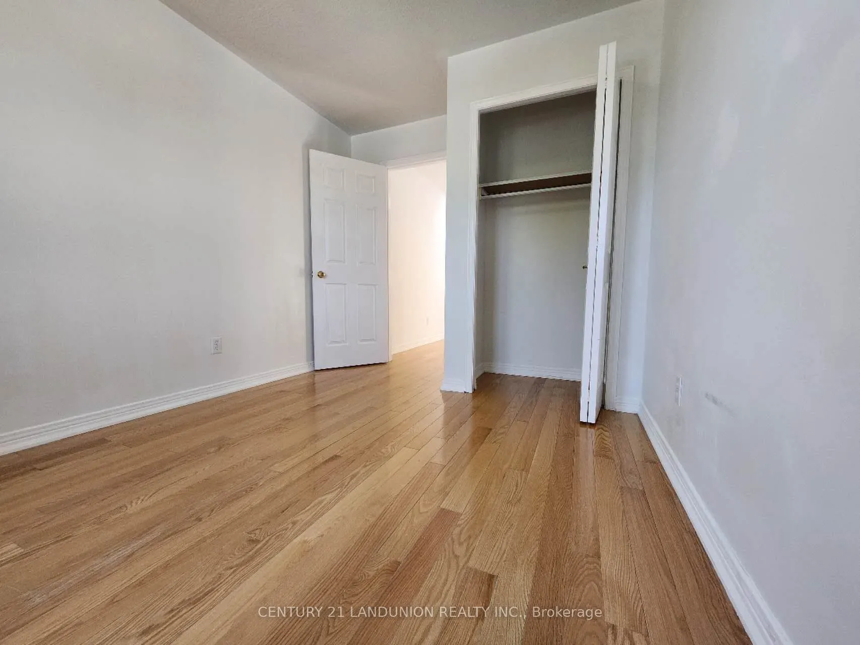 32 Staverton Court, #Main