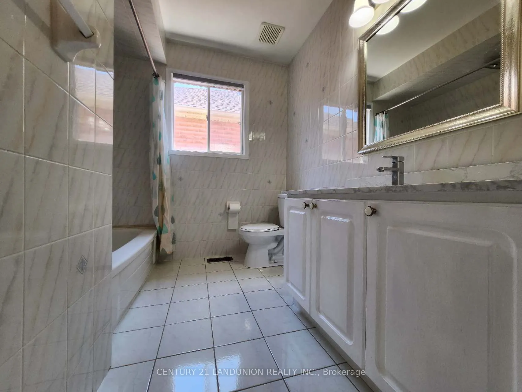 32 Staverton Court, #Main