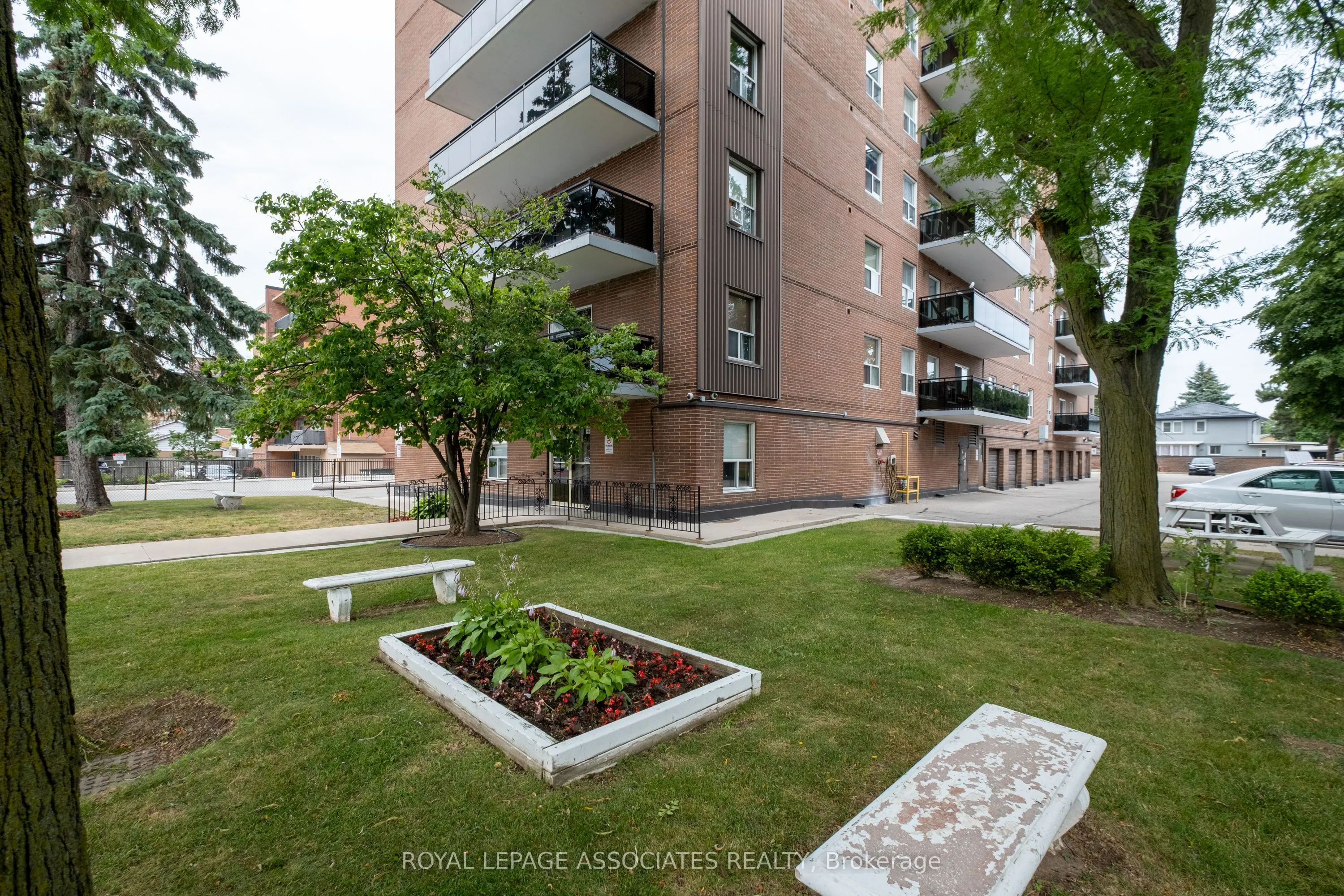 855 Kennedy Road, #705