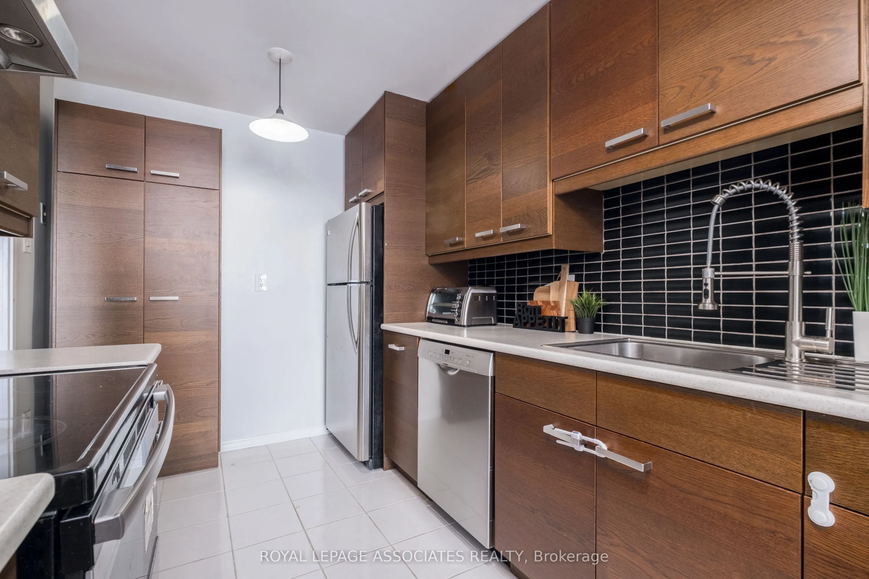 855 Kennedy Road, #705