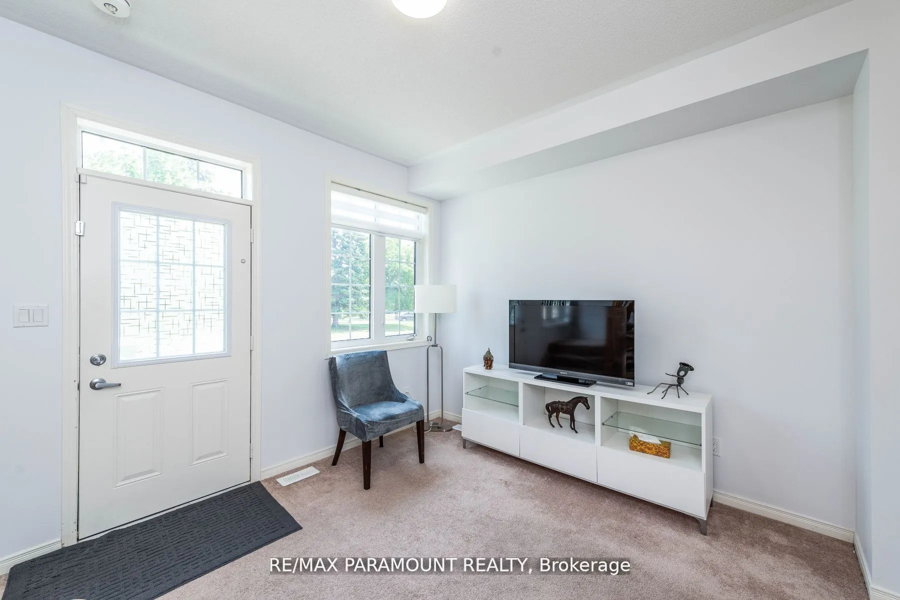 102 Old Harwood Avenue, #102