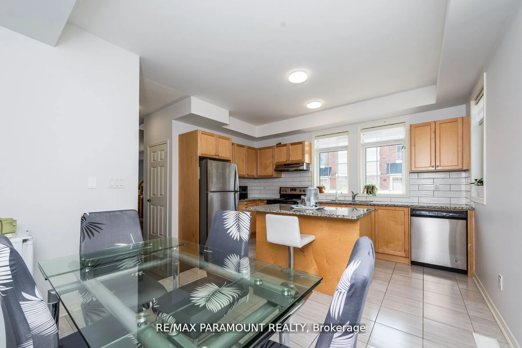102 Old Harwood Avenue, #102
