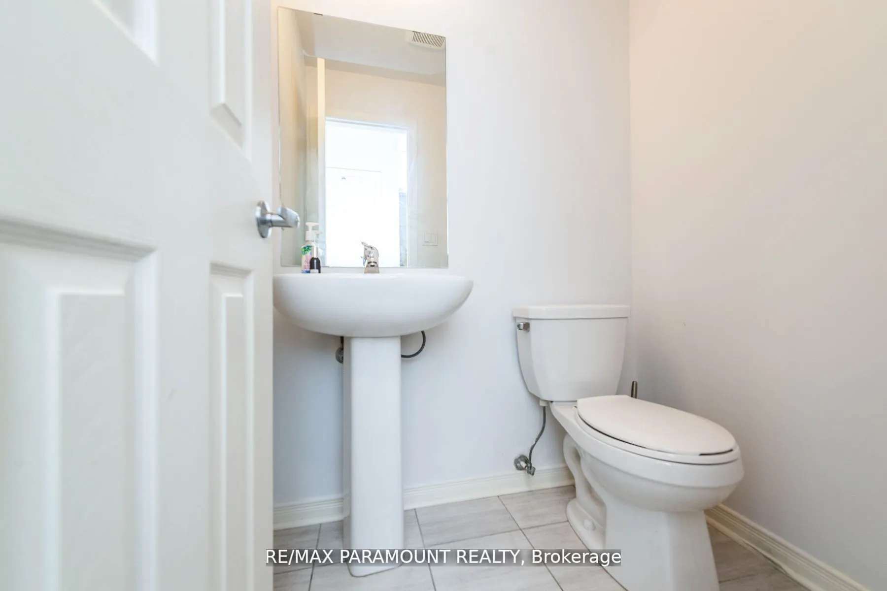 102 Old Harwood Avenue, #102
