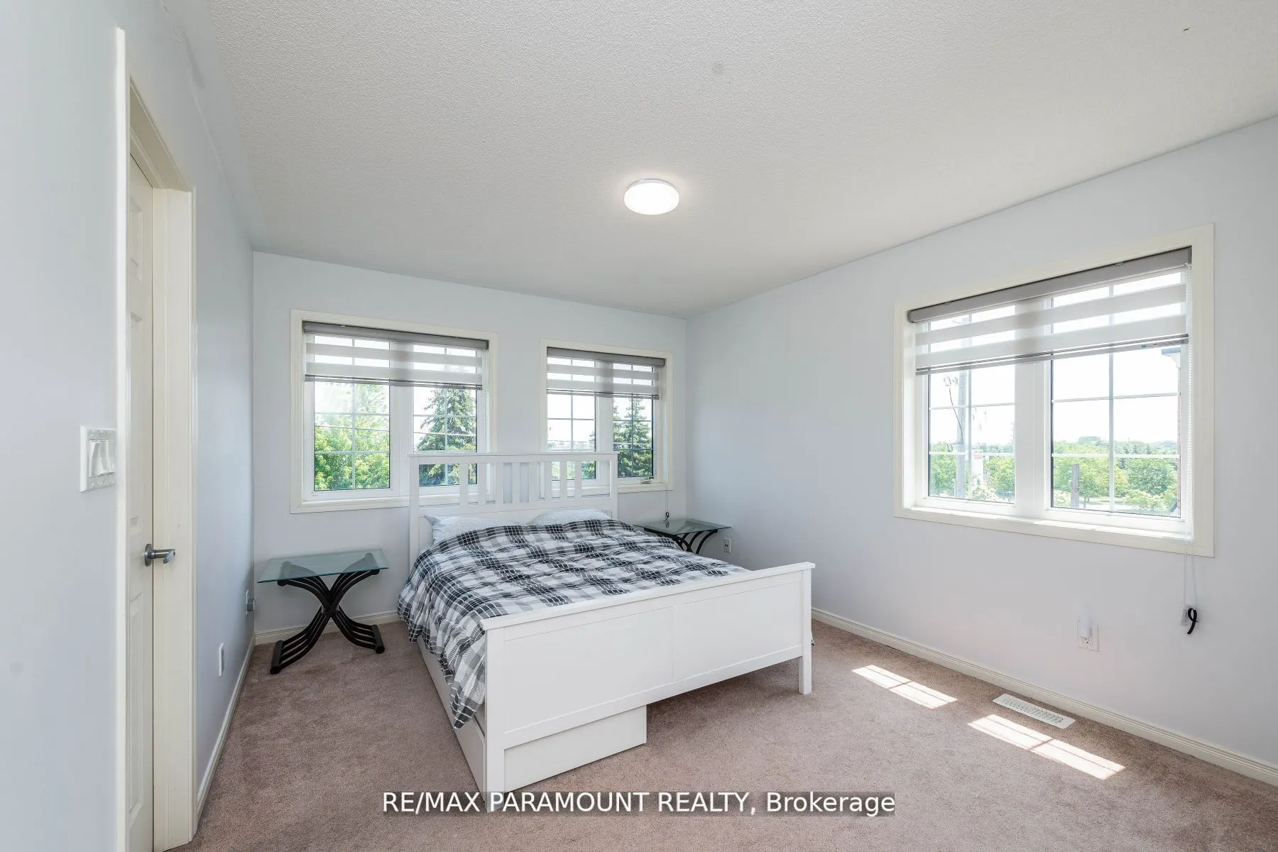 102 Old Harwood Avenue, #102