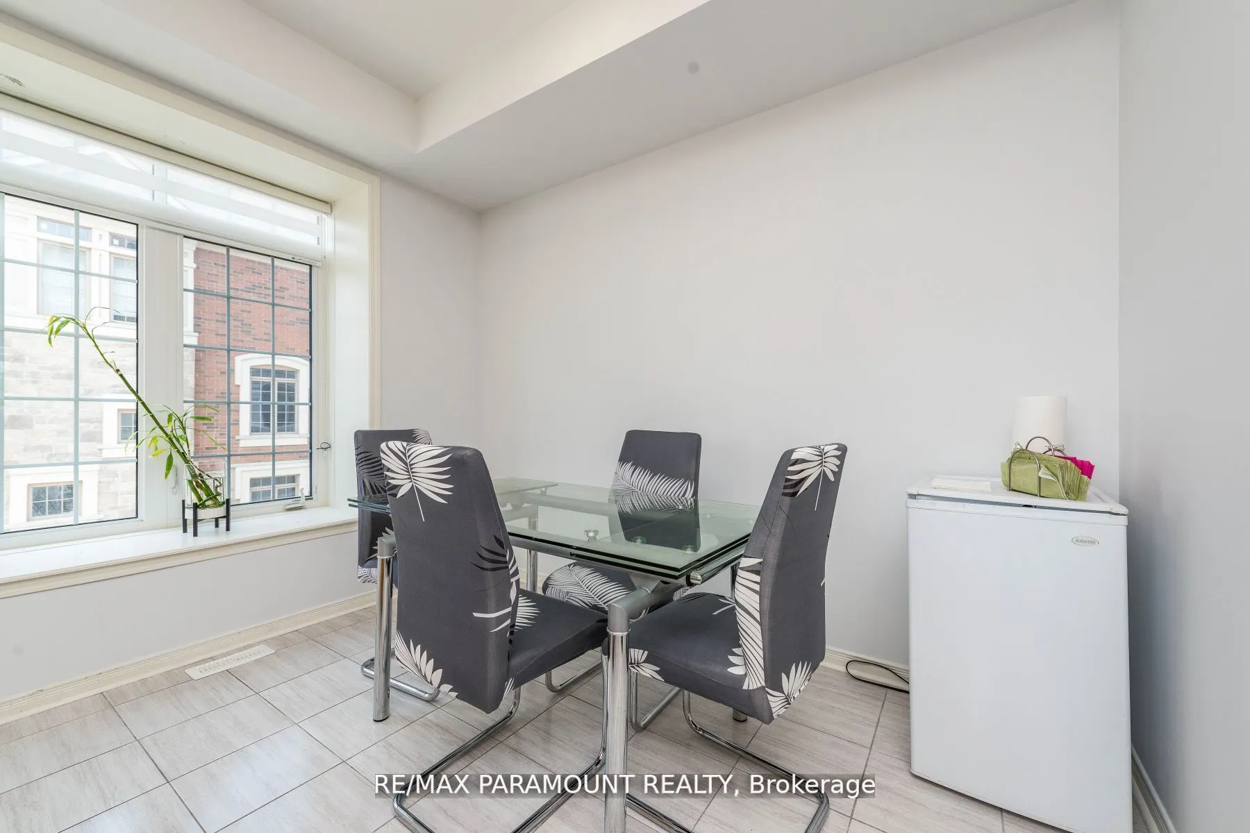 102 Old Harwood Avenue, #102