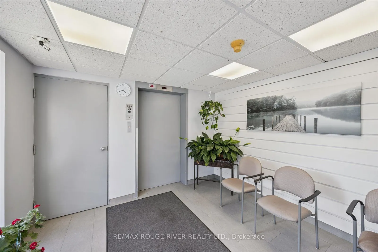 144 Queen Street, #601