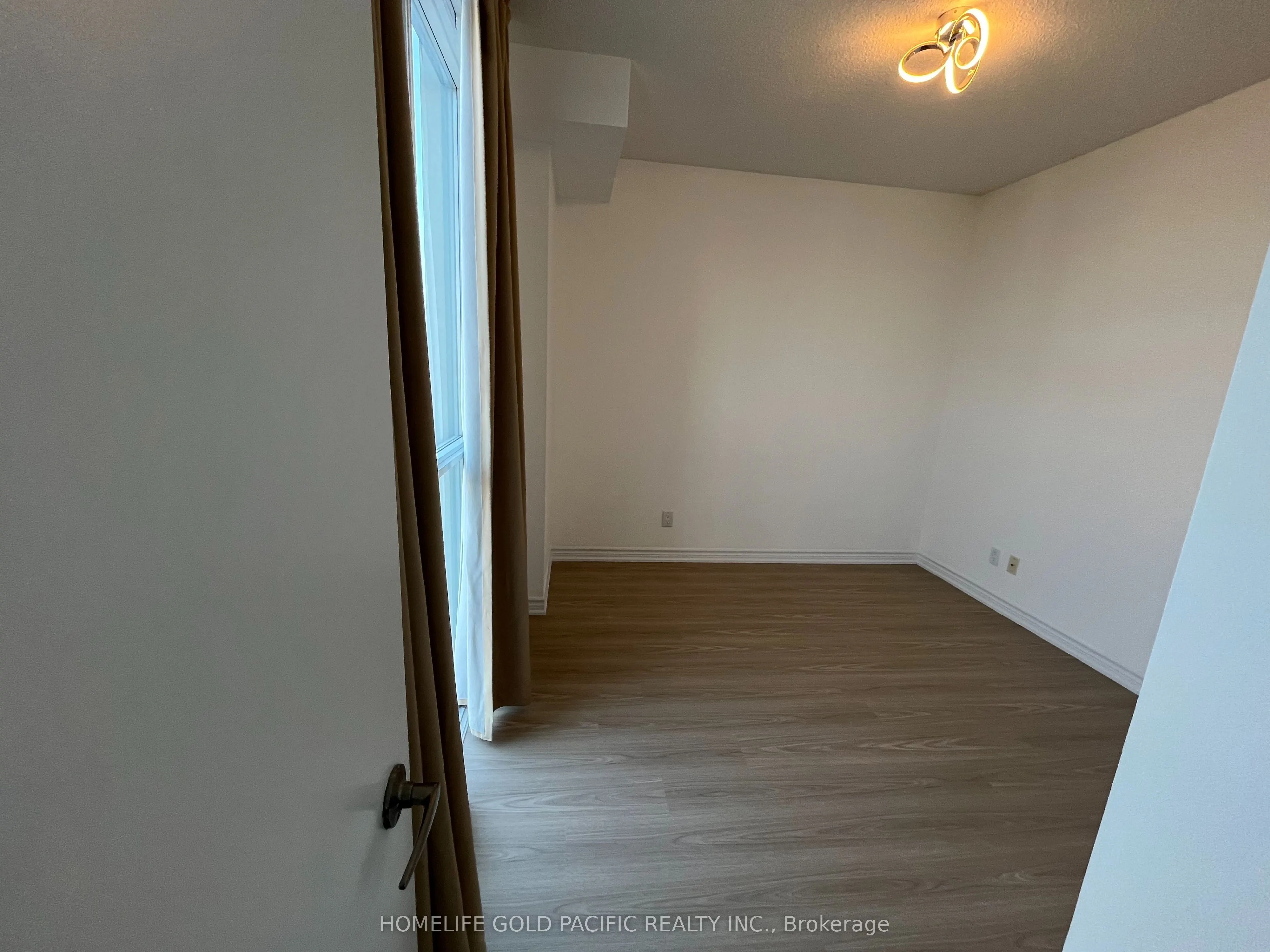 1328 Birchmount Road, #604