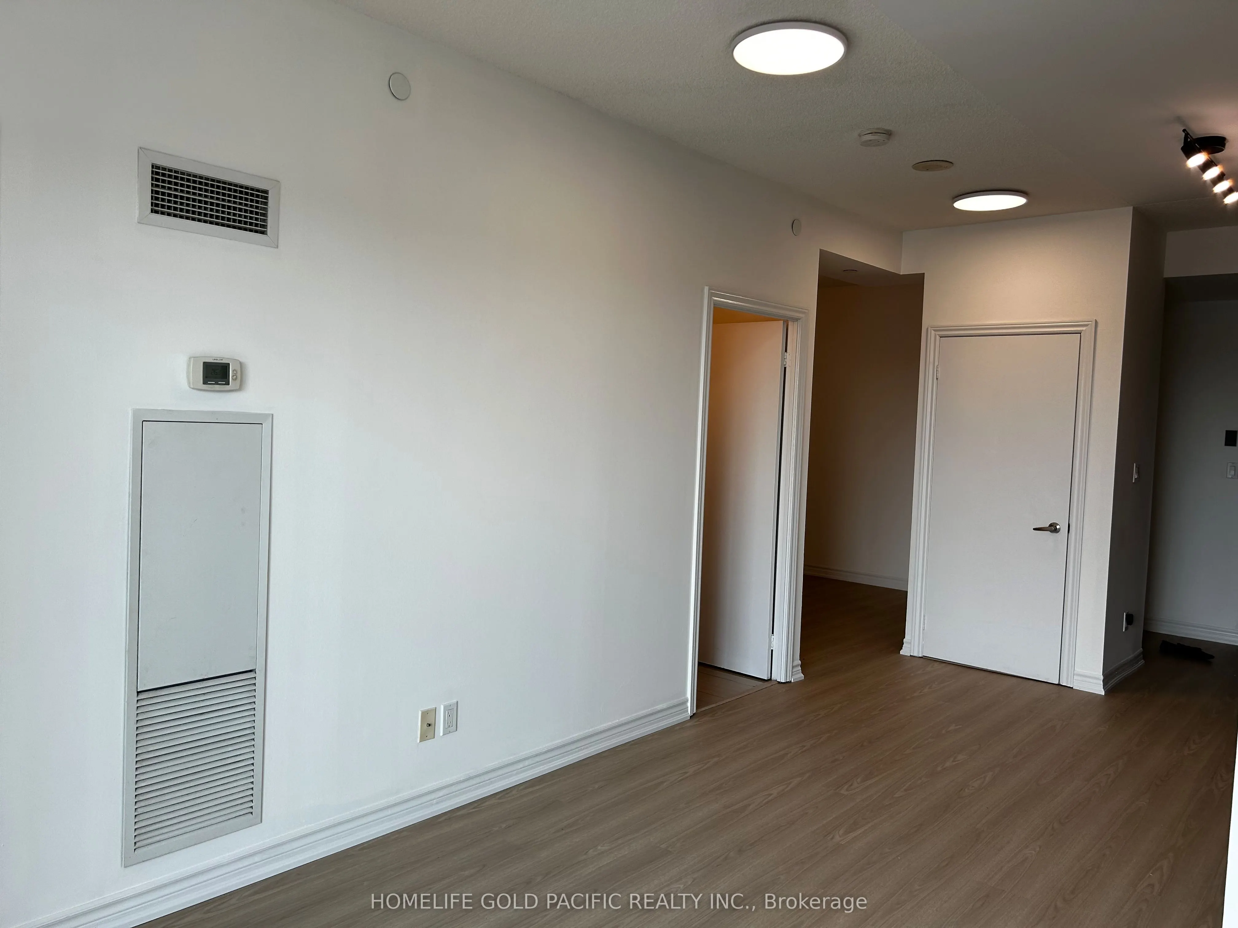 1328 Birchmount Road, #604