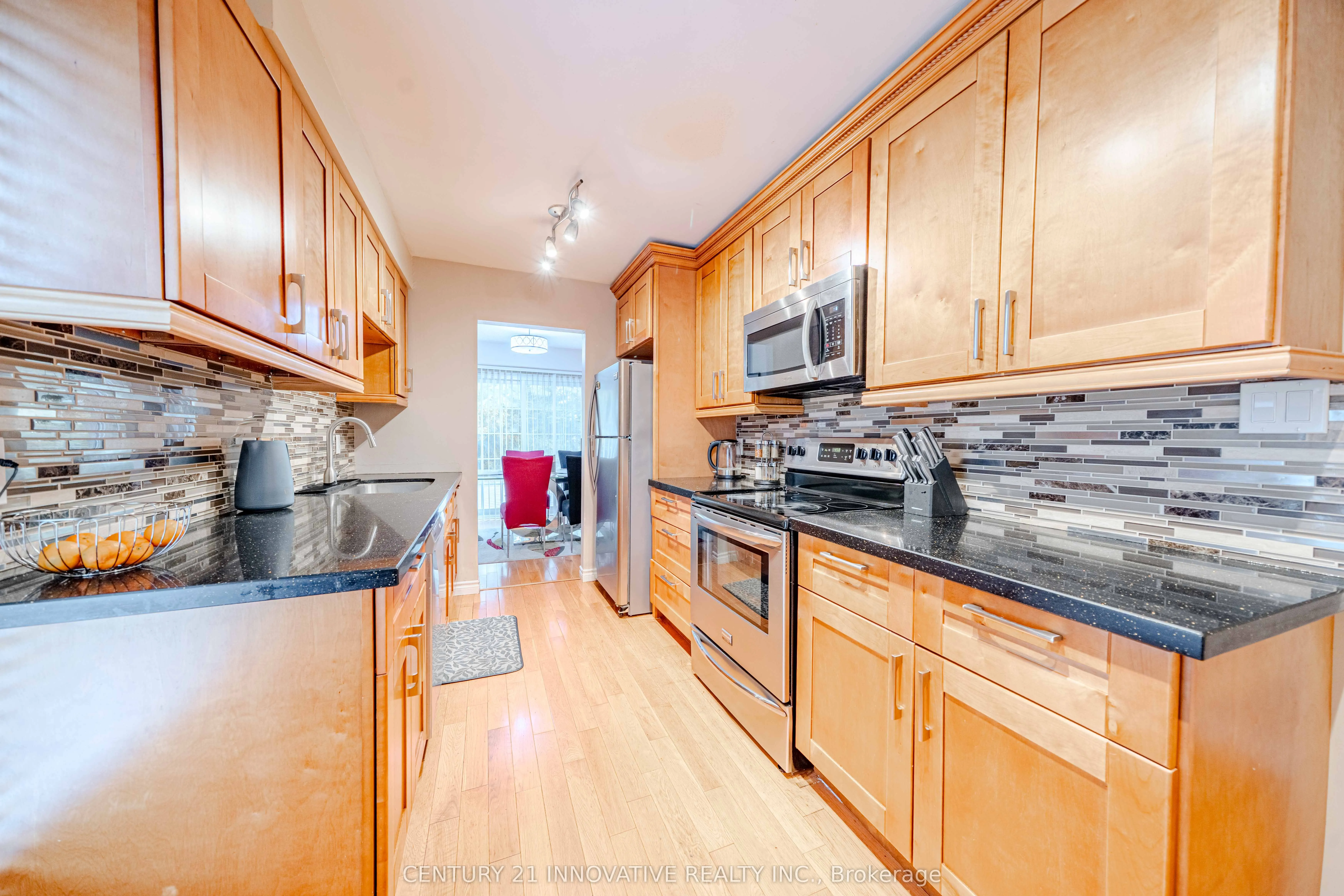 1764 Listowell Crescent