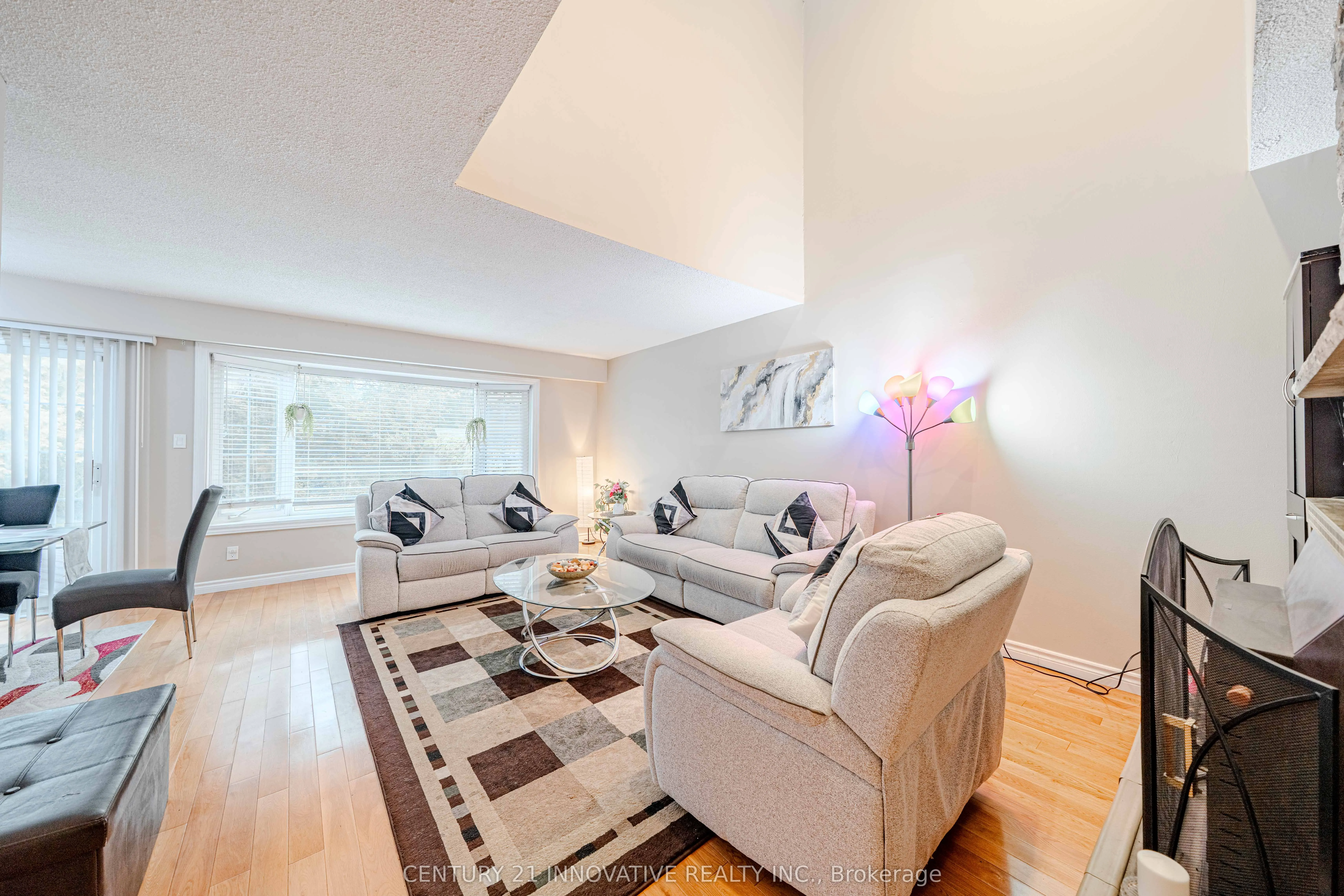 1764 Listowell Crescent
