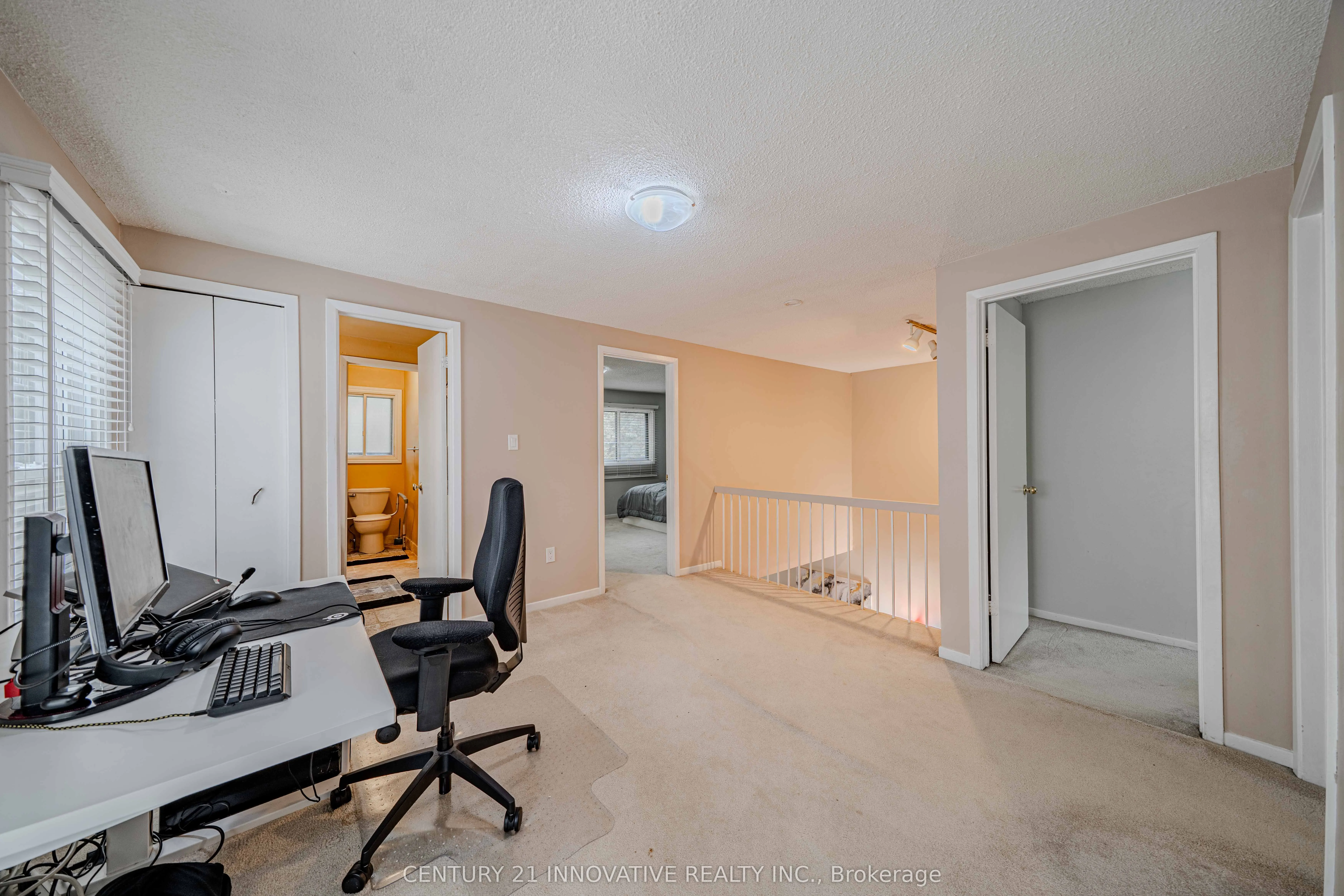 1764 Listowell Crescent
