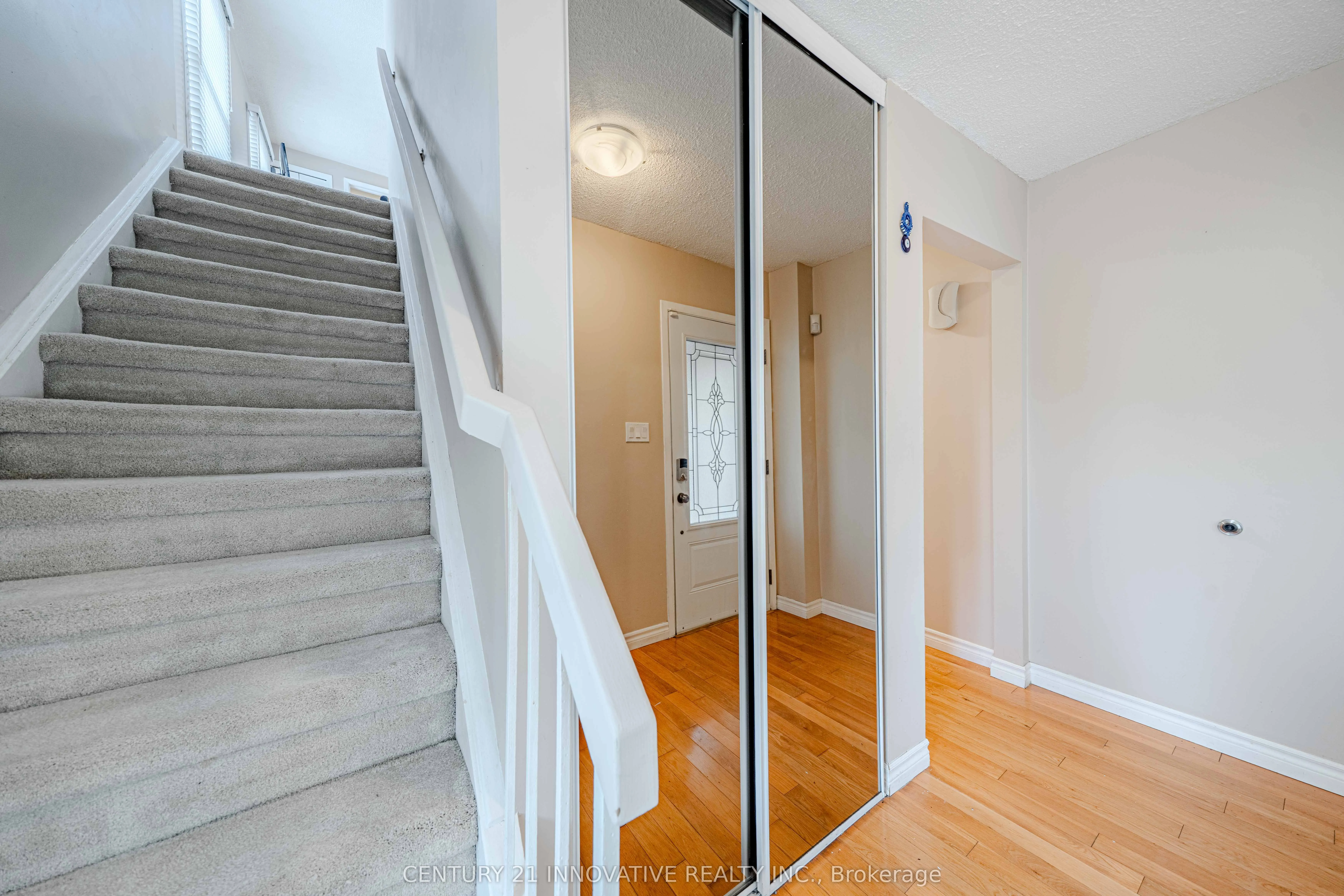 1764 Listowell Crescent