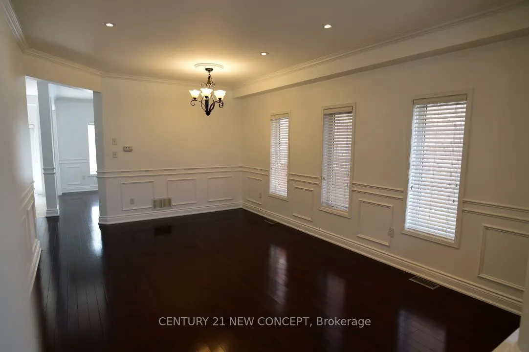 38 Ryder Crescent