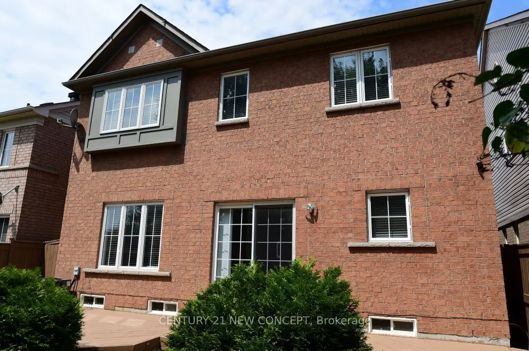 38 Ryder Crescent