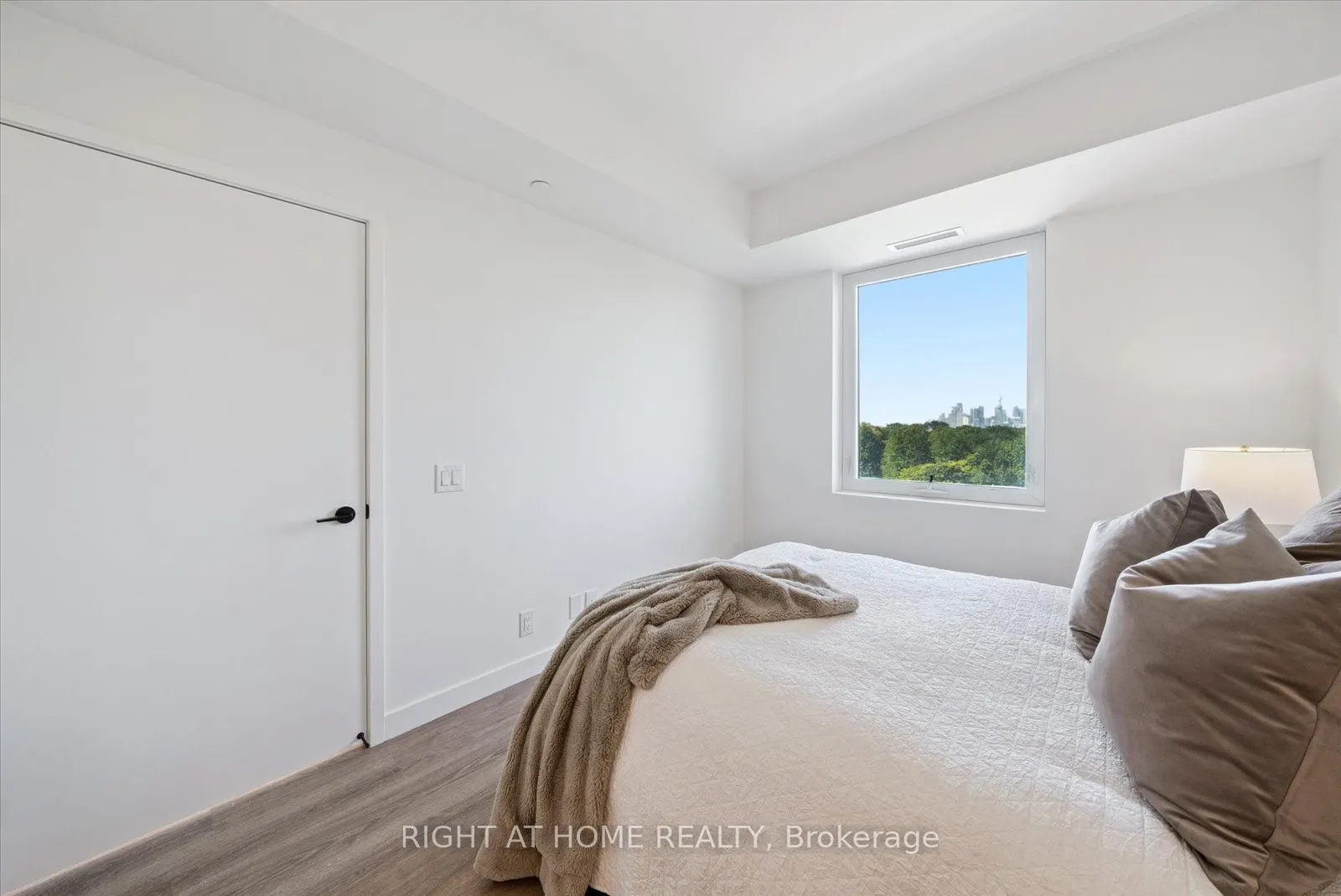 1050 Eastern Avenue, #613