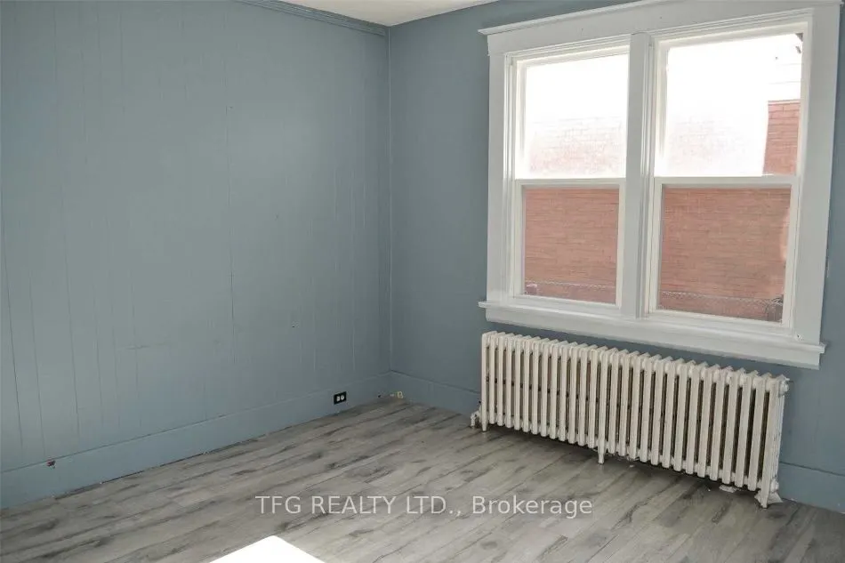 324 Kingsdale Avenue, #3