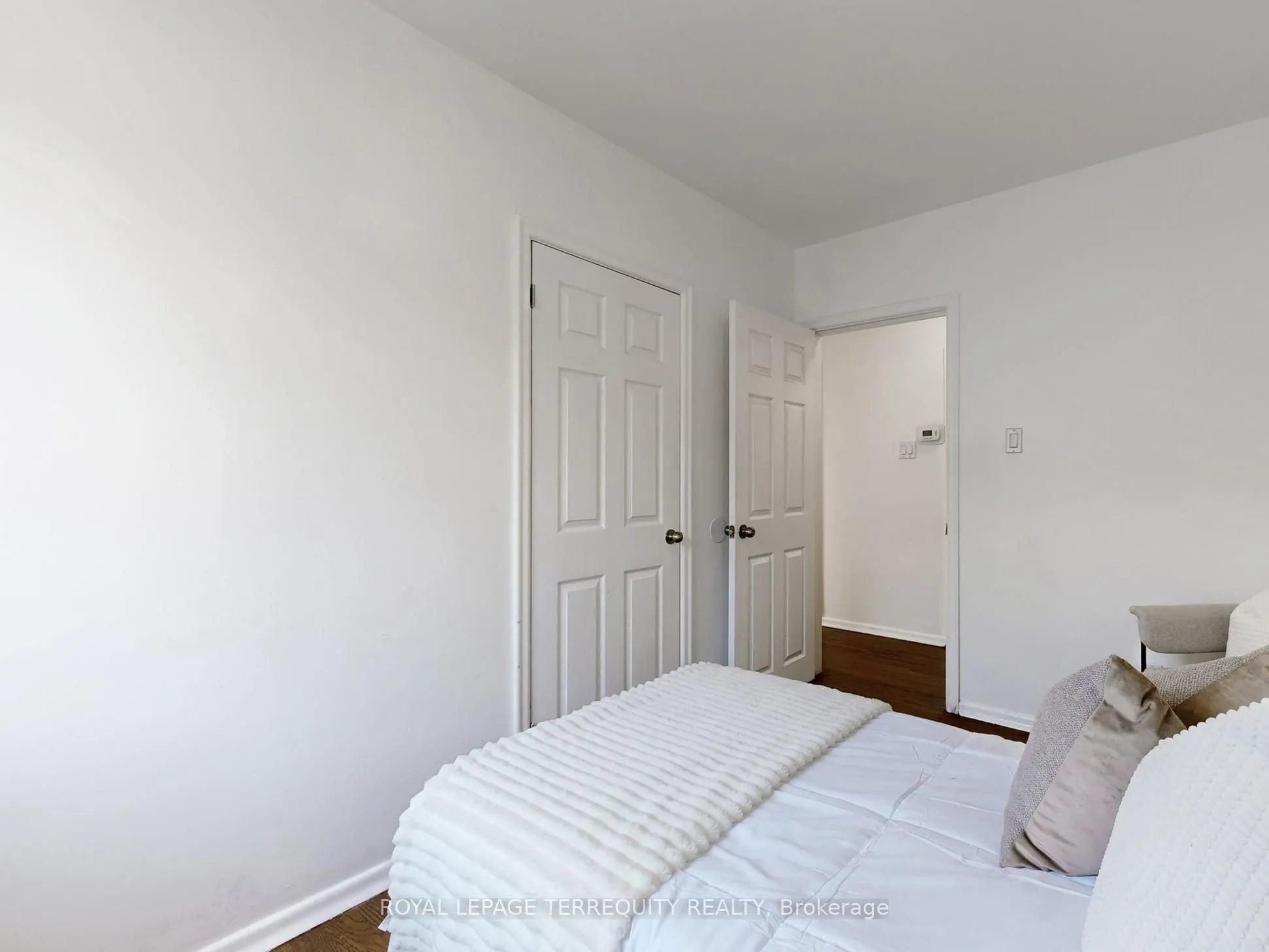 33 Mendip Crescent, #Main