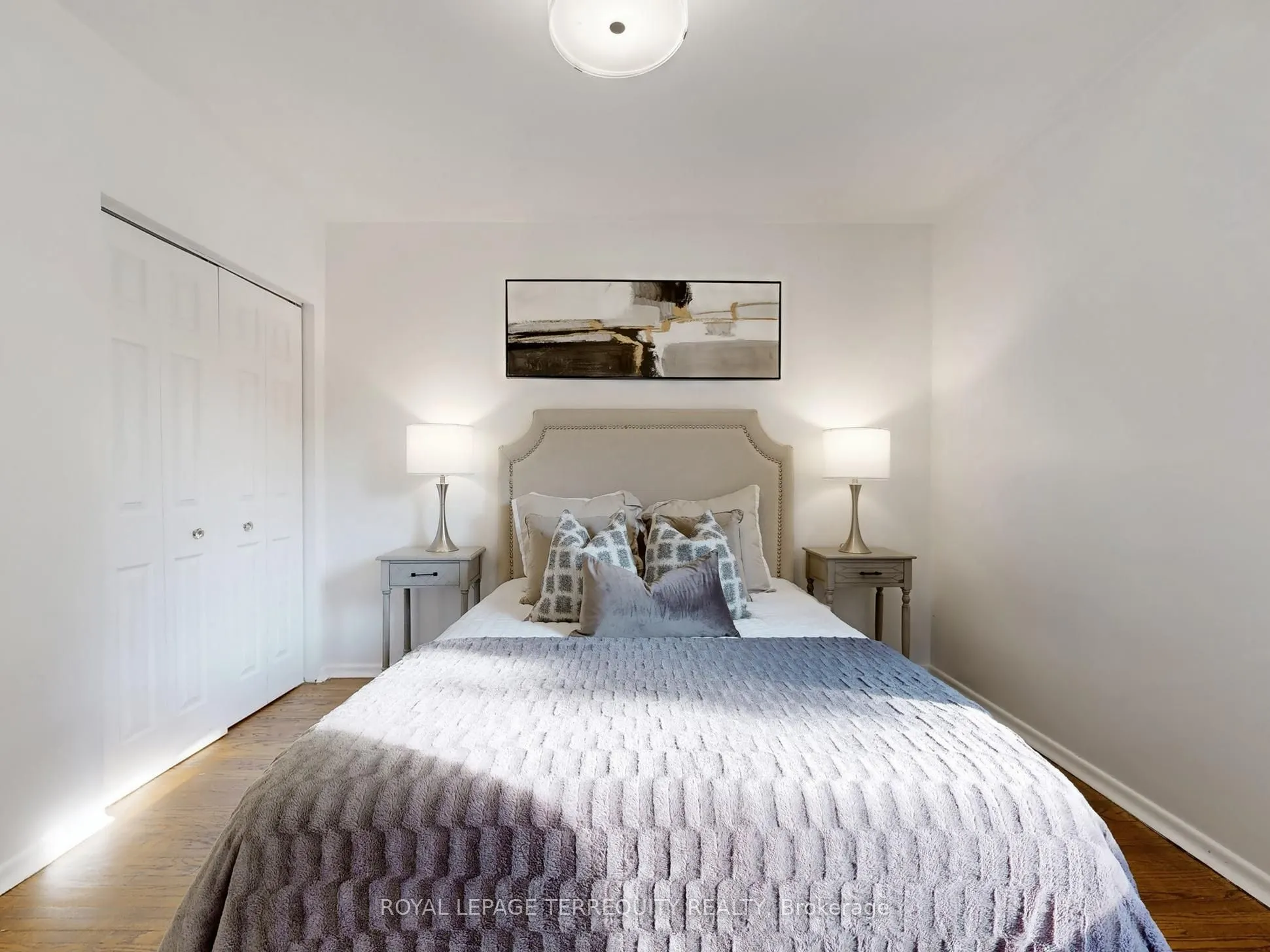 33 Mendip Crescent, #Main