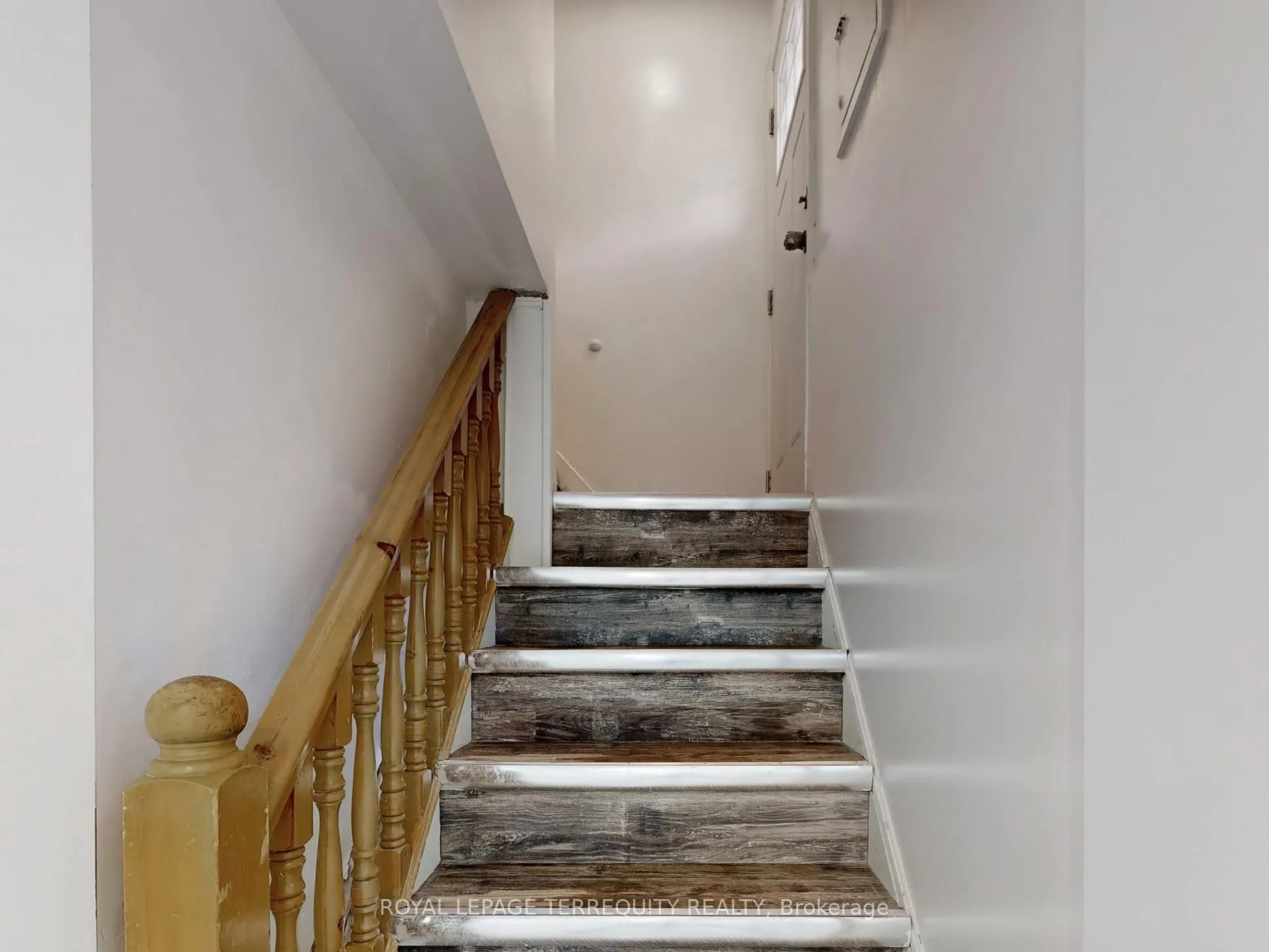 33 Mendip Crescent, #Lower