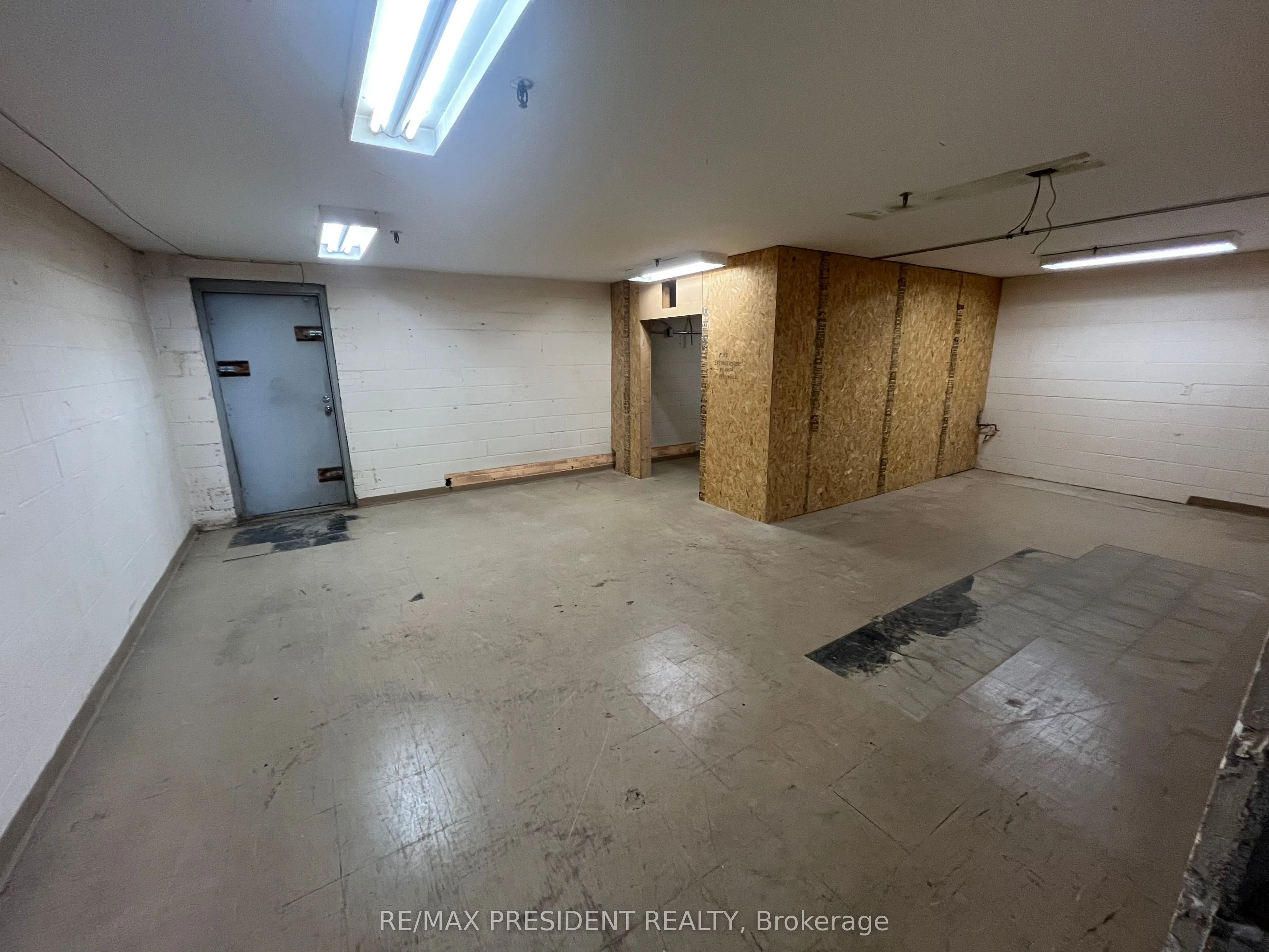 896 Brock Road, #5