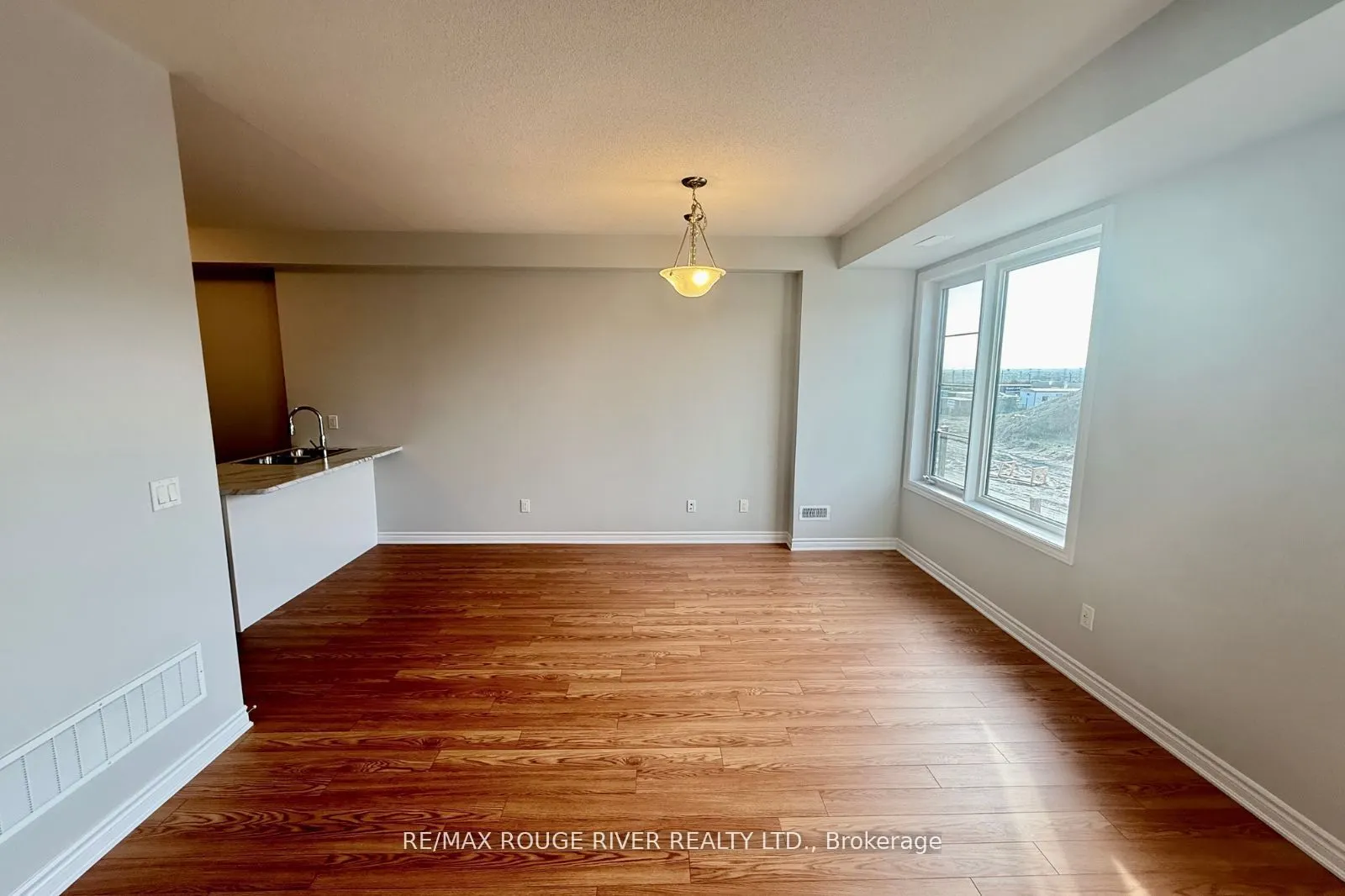 1186 Greentree Path