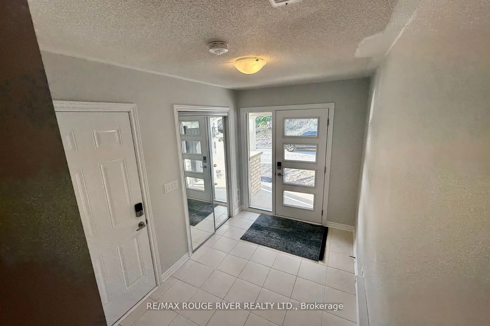 1186 Greentree Path